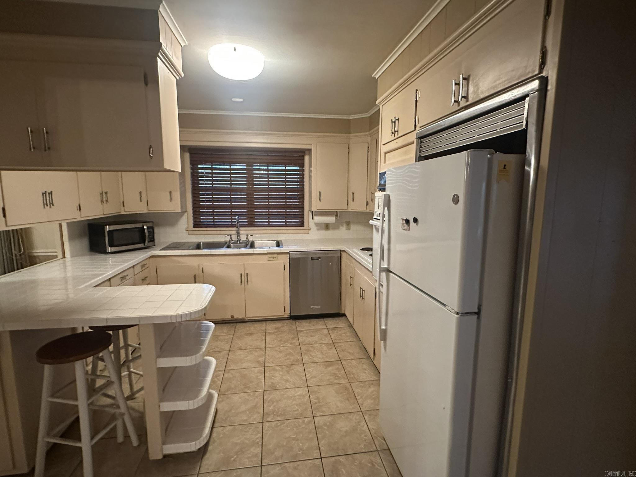 HOLT ADDN - Residential