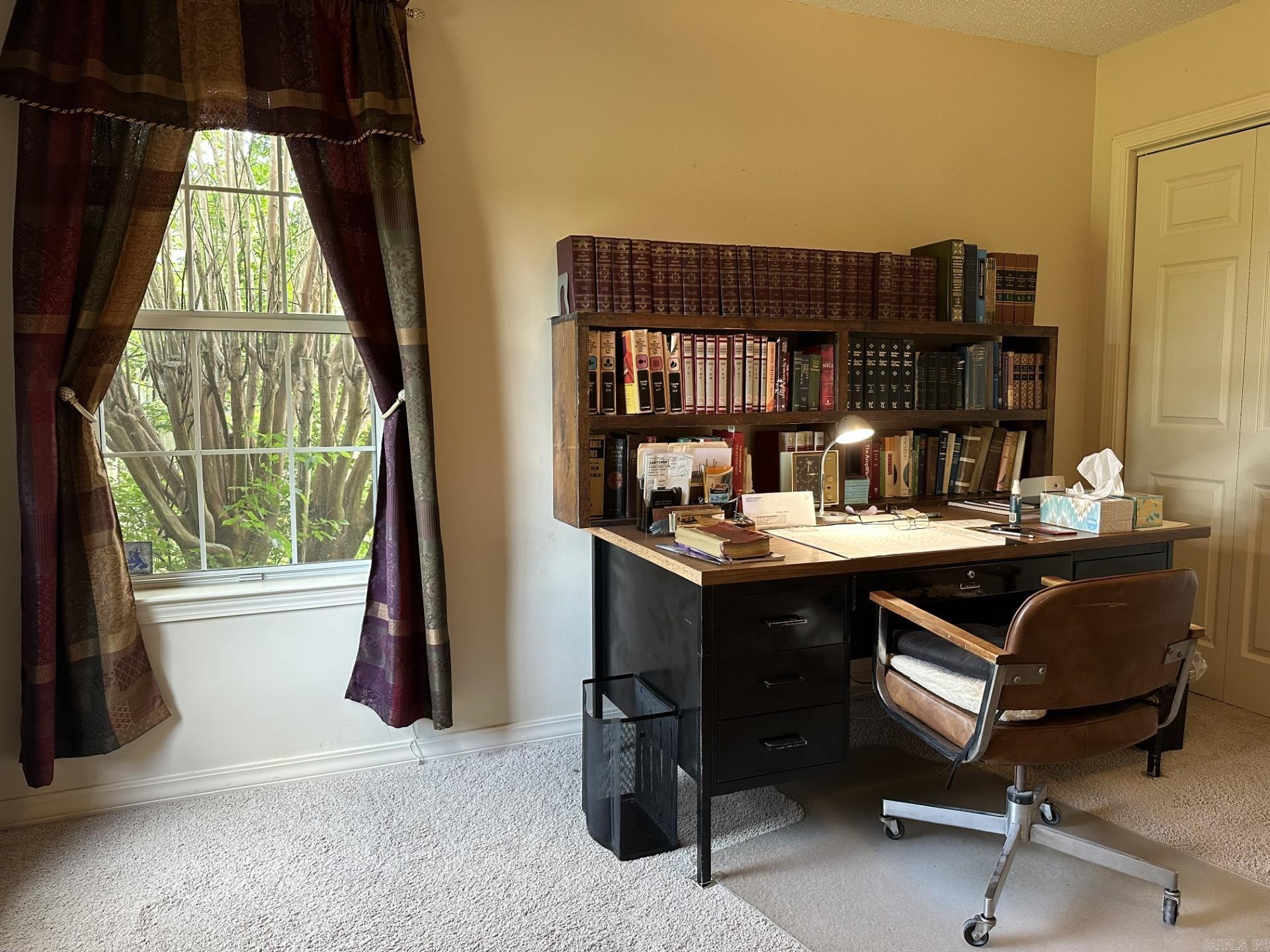 INDIAN MEADOWS - Residential