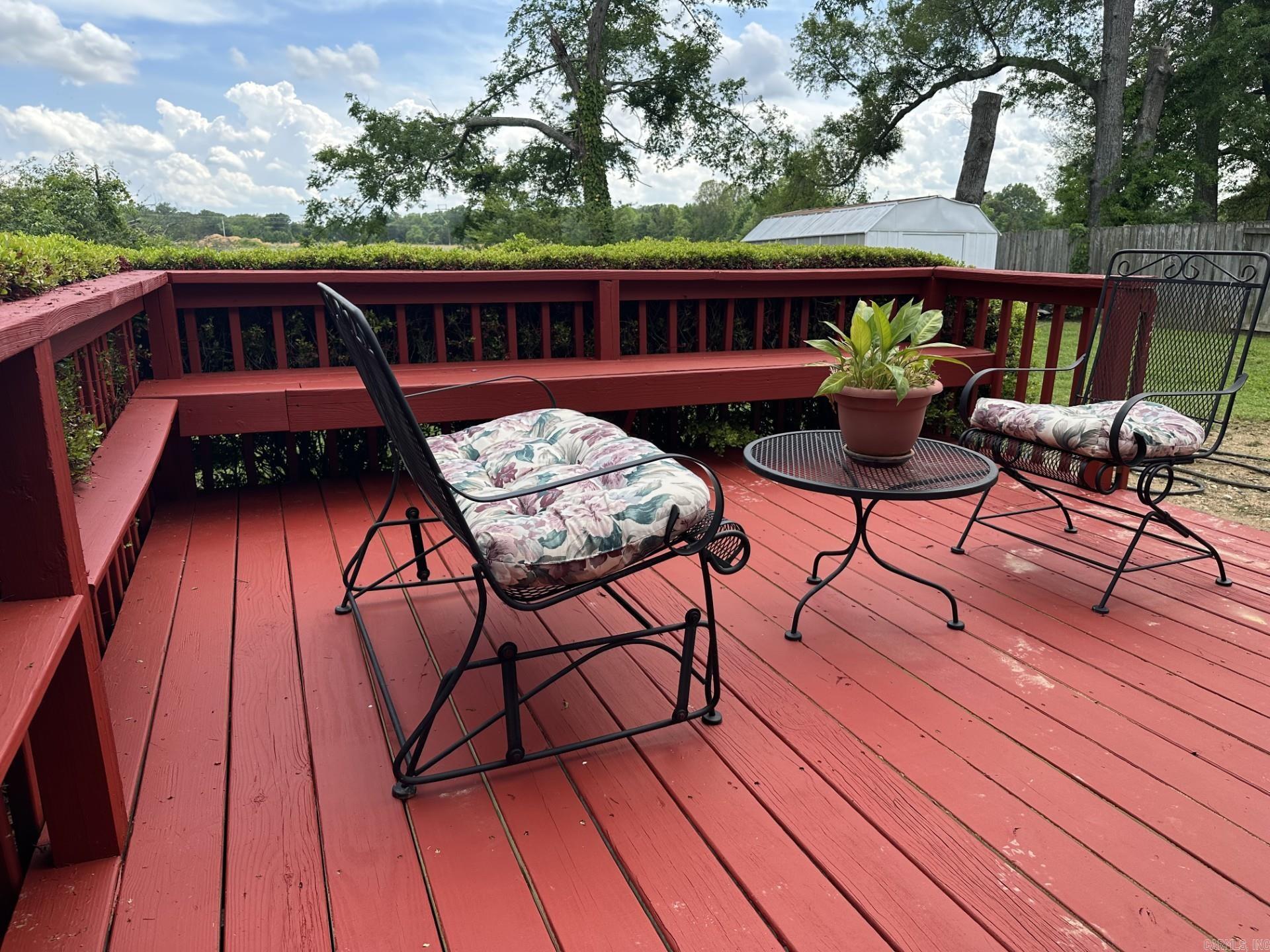 INDIAN MEADOWS - Residential