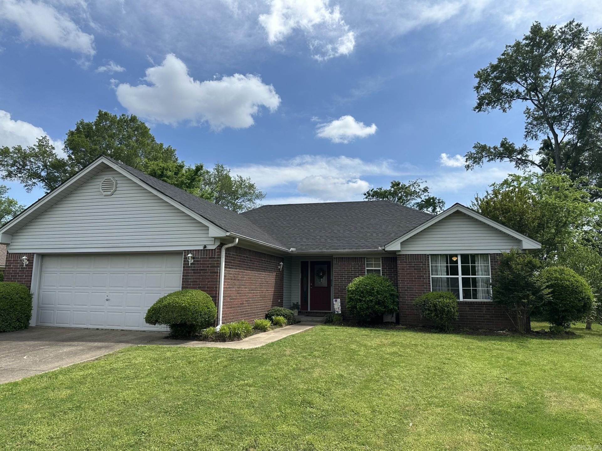 INDIAN MEADOWS - Residential