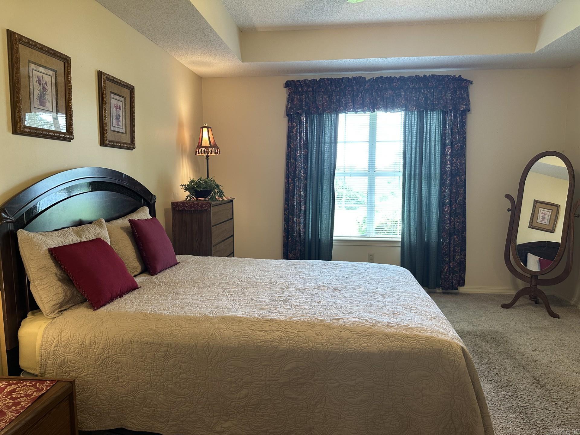 INDIAN MEADOWS - Residential