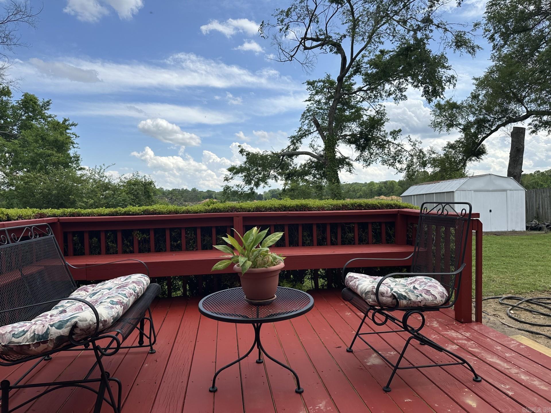 INDIAN MEADOWS - Residential