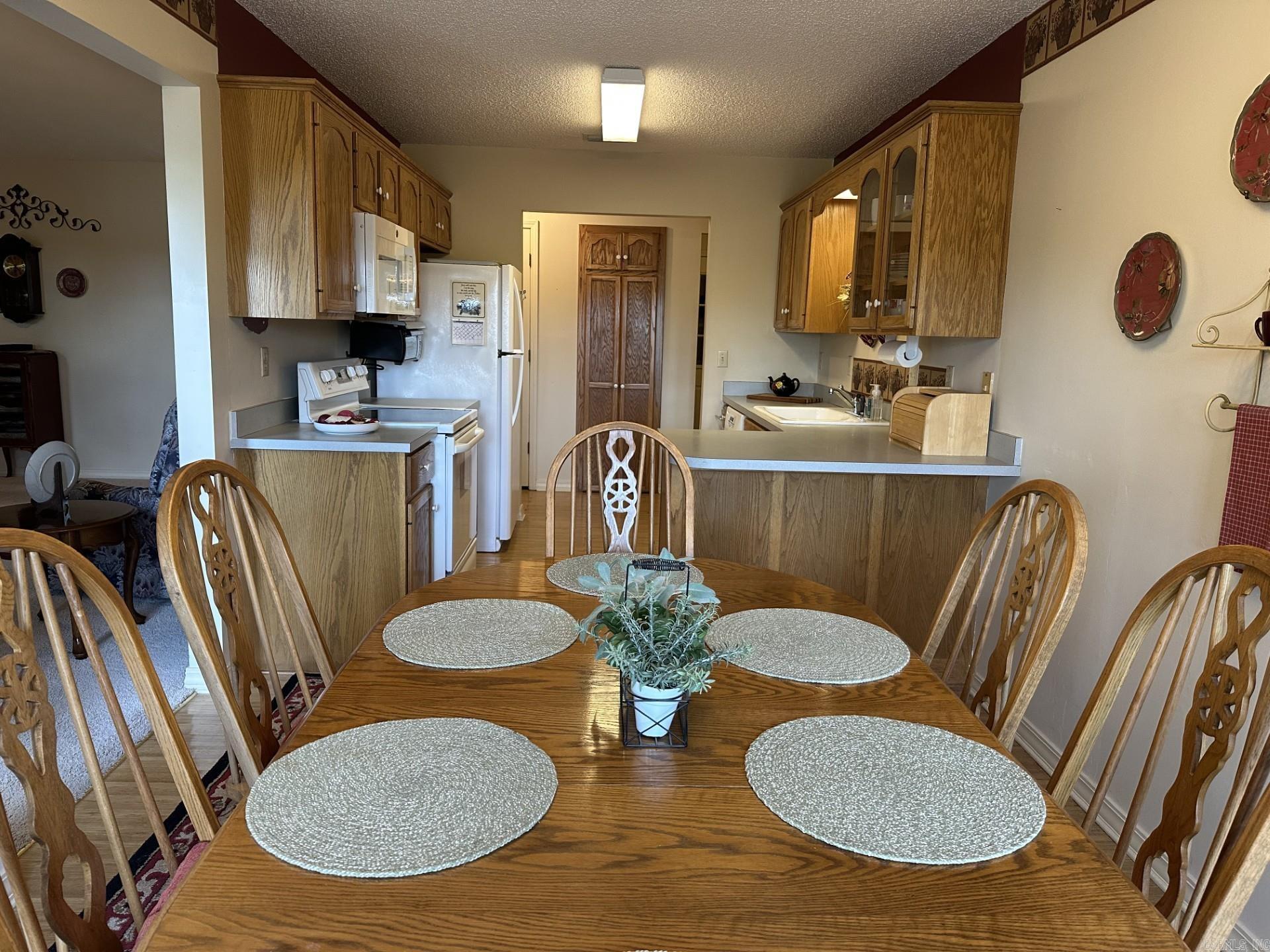 INDIAN MEADOWS - Residential