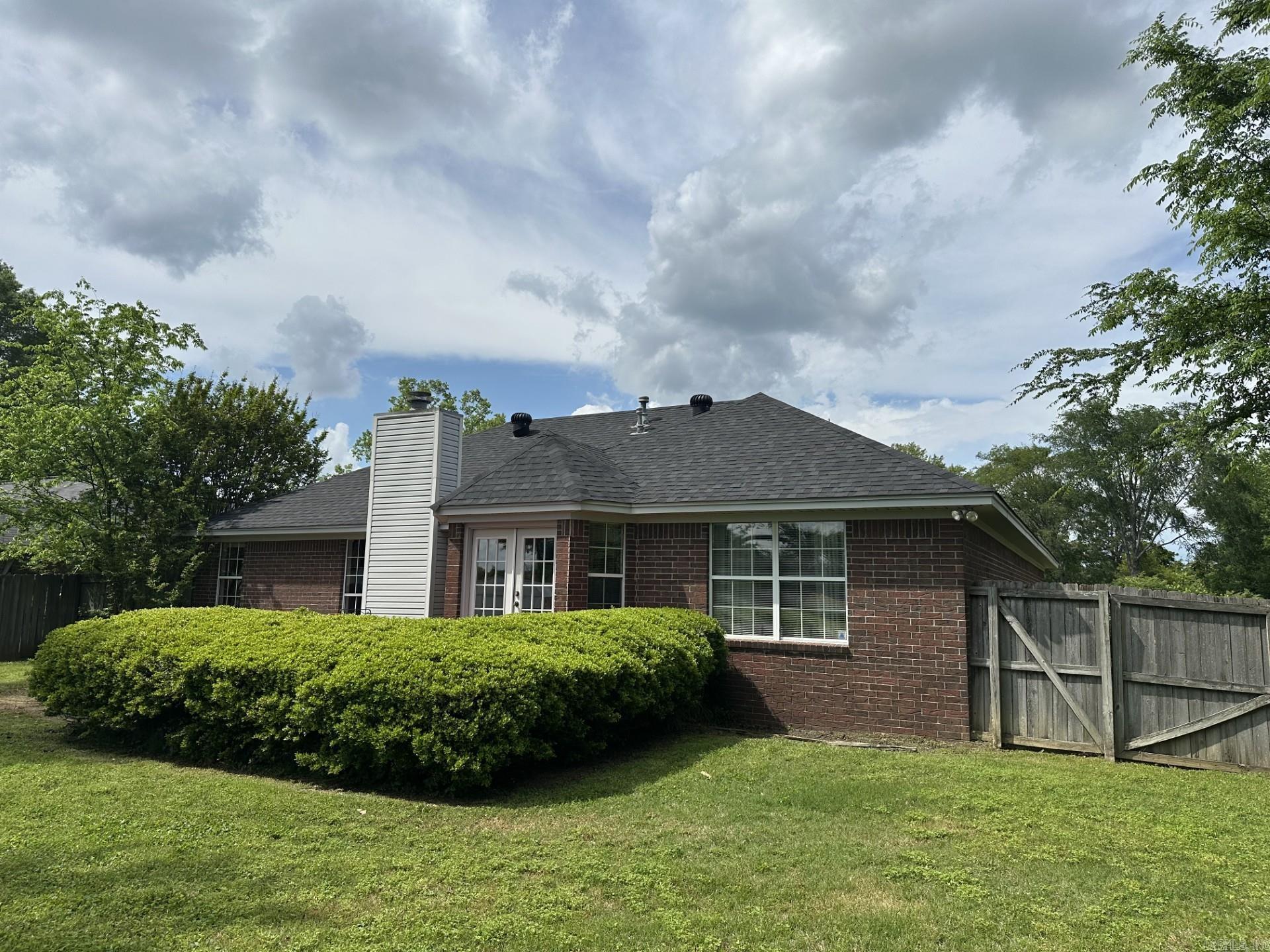 INDIAN MEADOWS - Residential