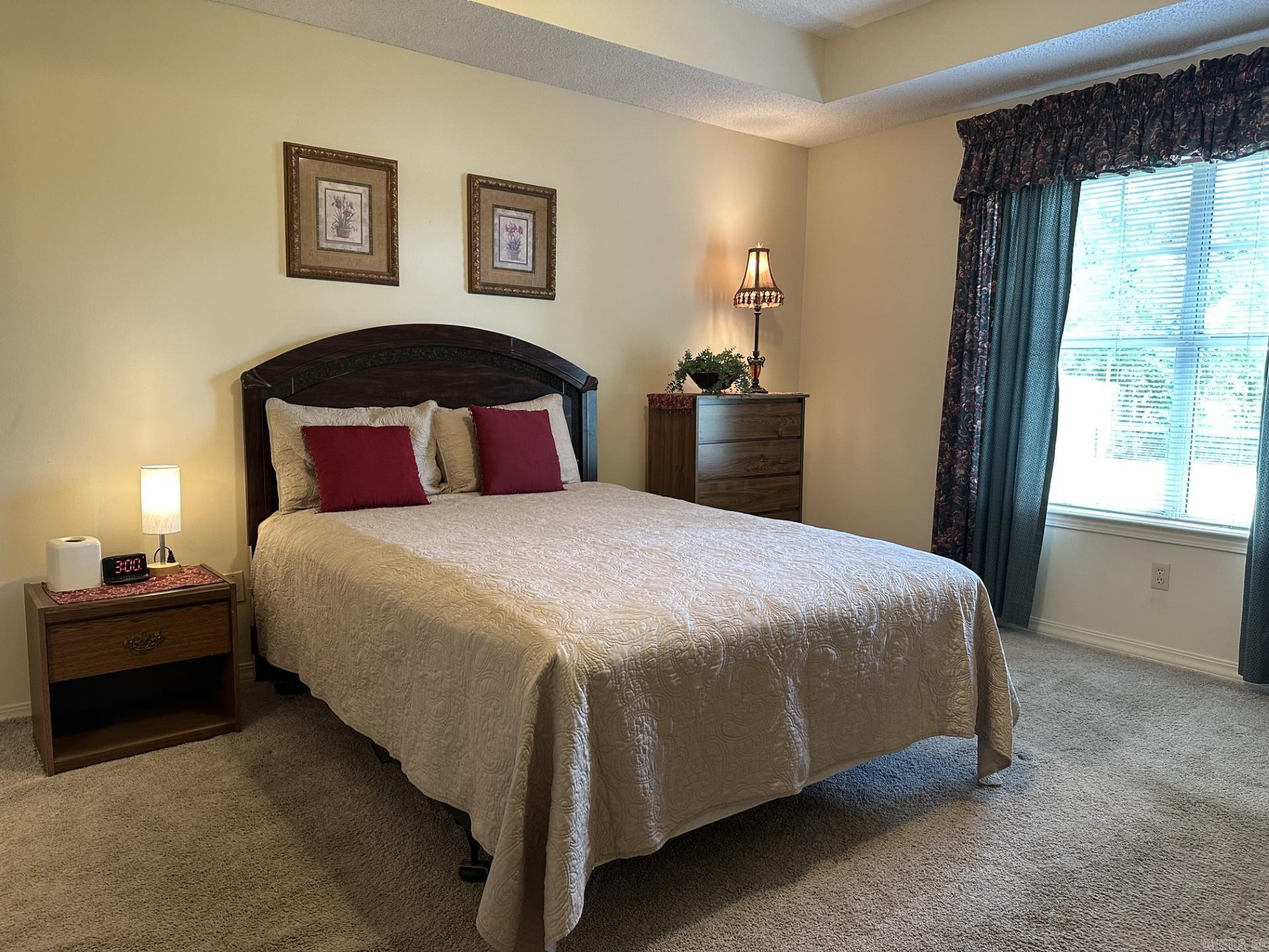 INDIAN MEADOWS - Residential