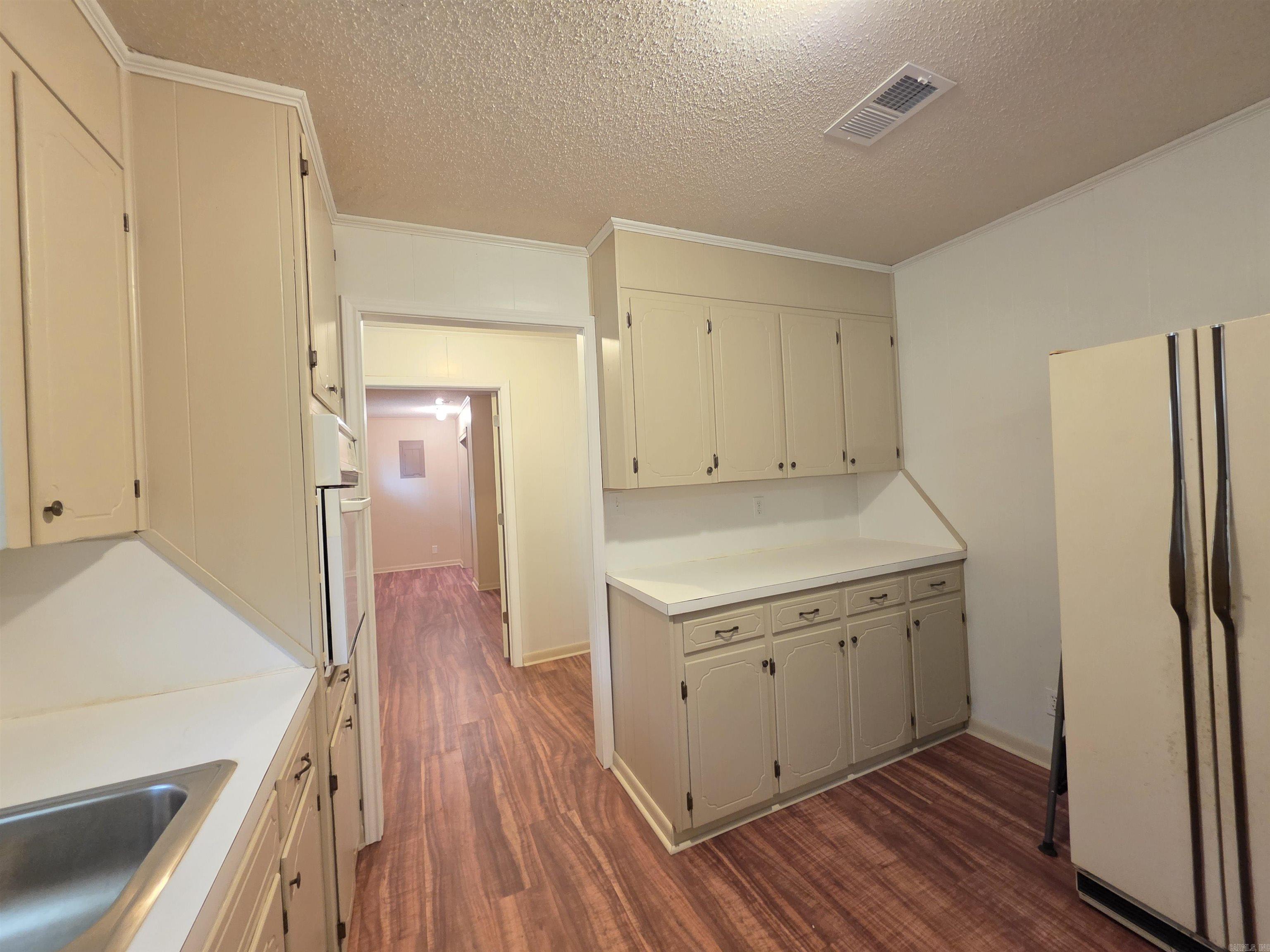 CLOYES & EMDE ADDN - Residential