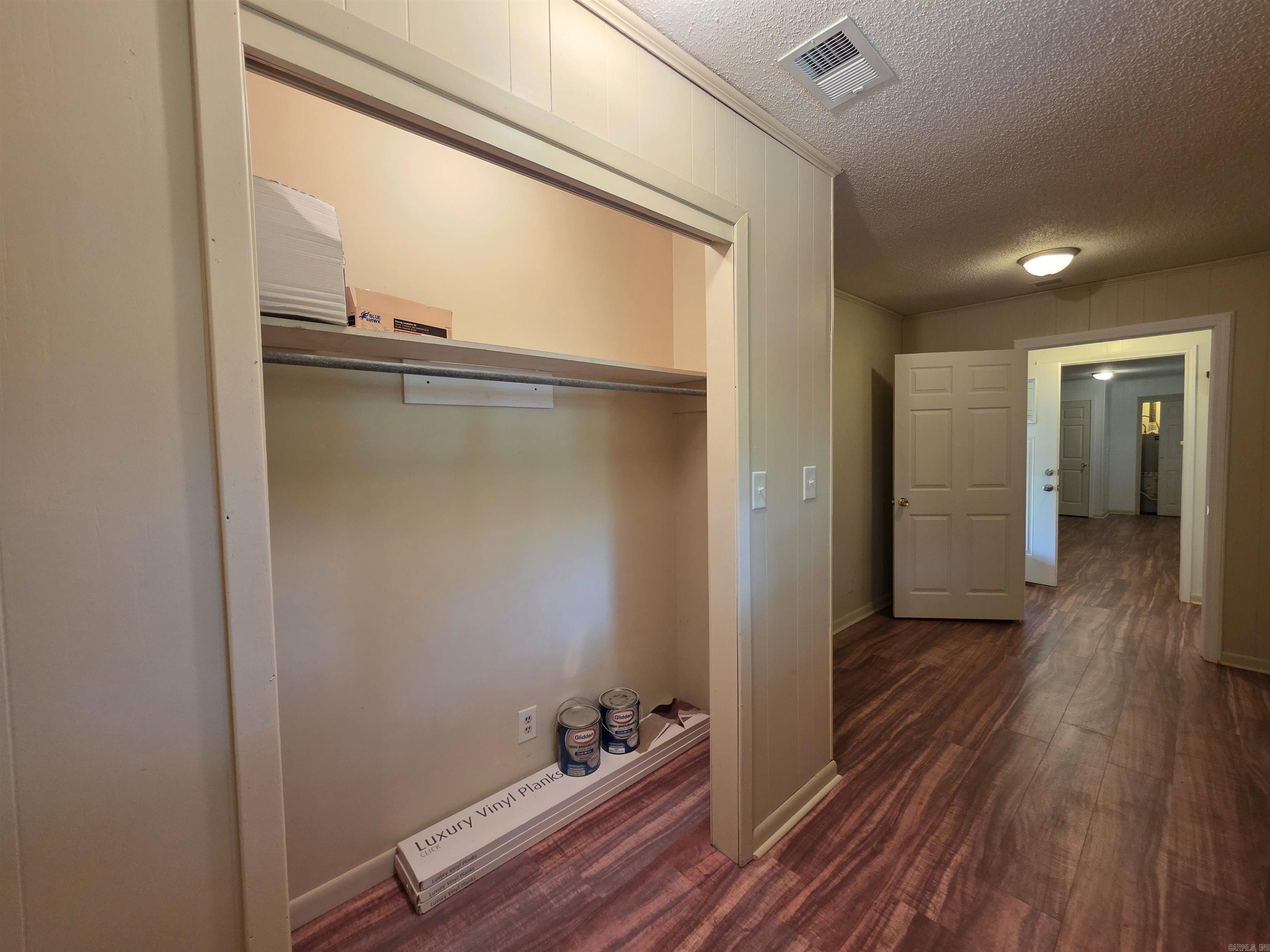 CLOYES & EMDE ADDN - Residential