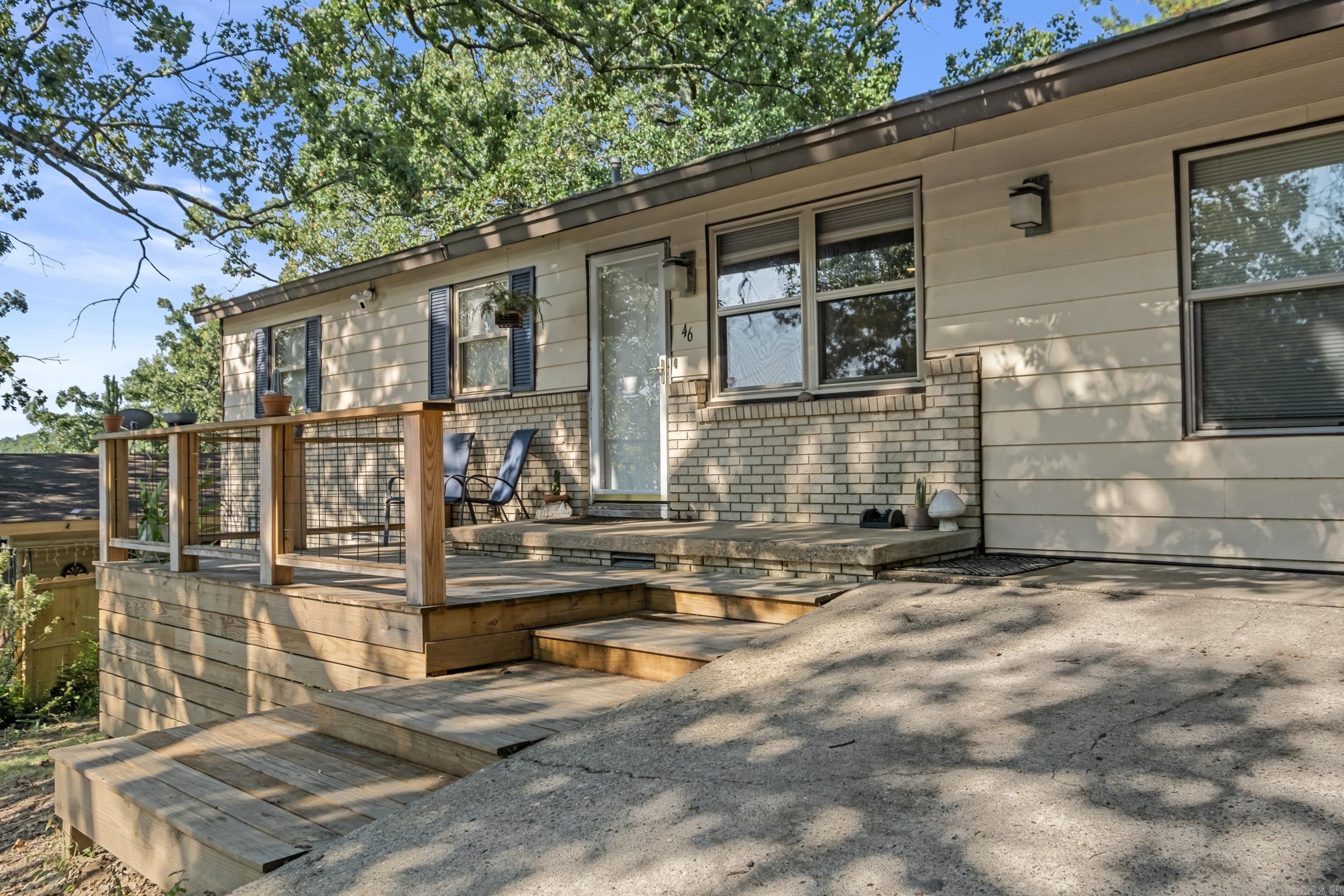 GLENOAKS - Residential