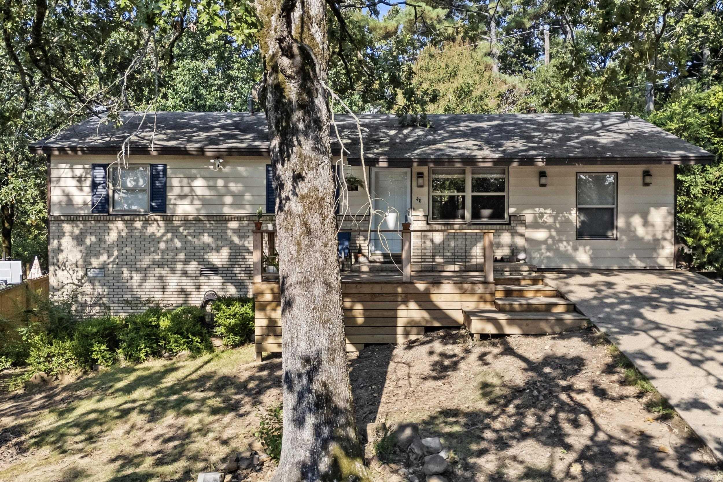 GLENOAKS - Residential