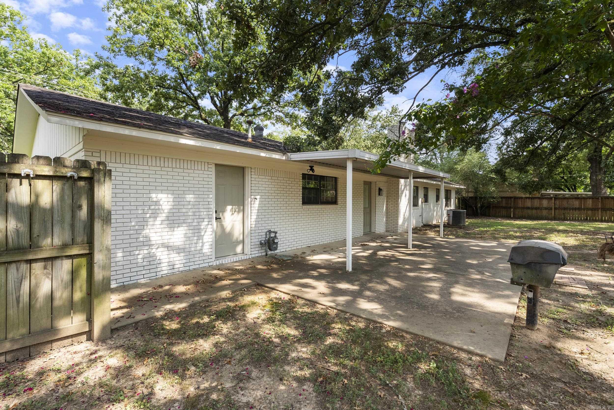 OAK FORREST - Residential