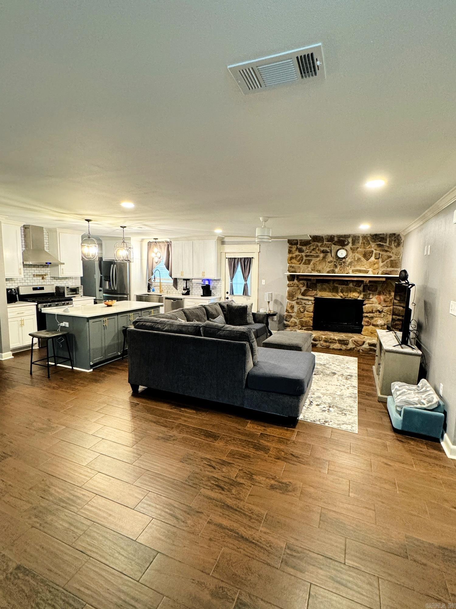 Sara Lynn - Residential