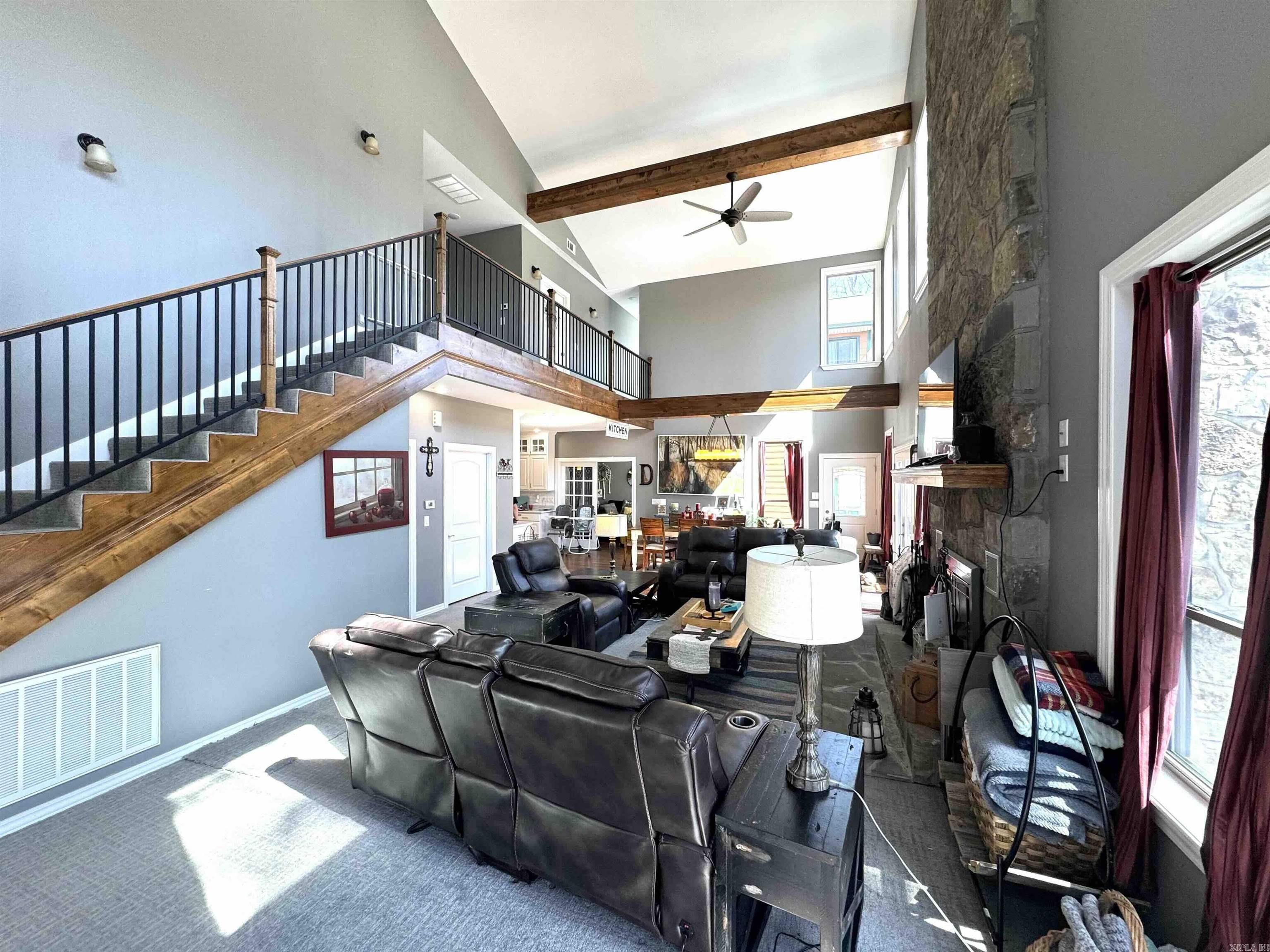 INDIAN HILLS - Residential