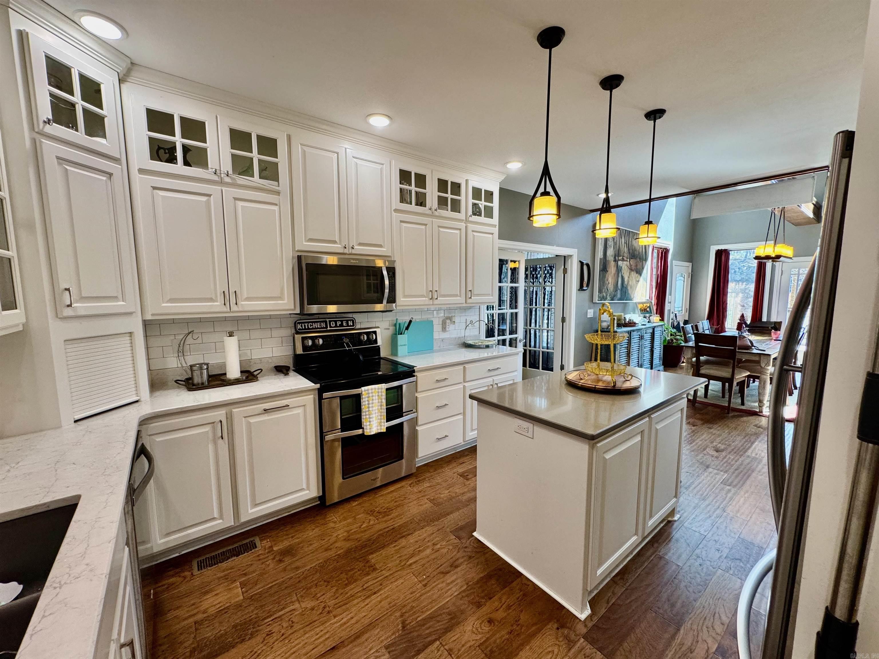 INDIAN HILLS - Residential