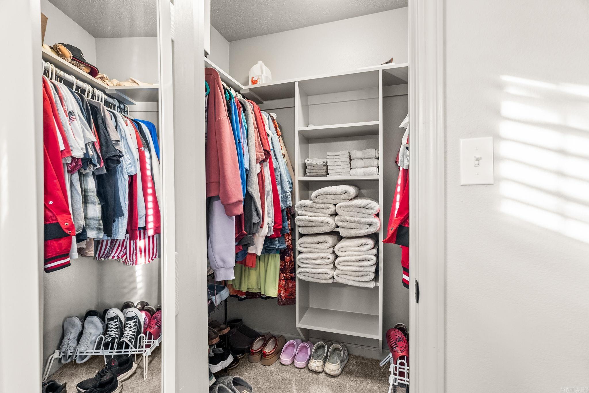 THE FALLS P.U.D. - Residential