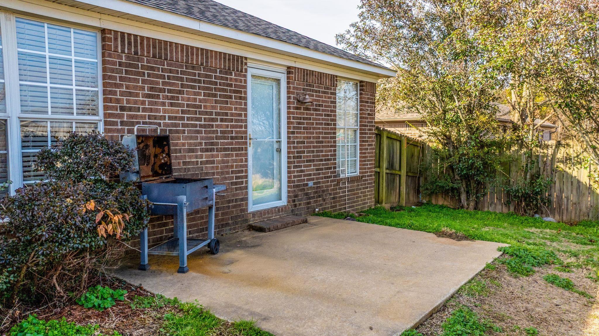 JUSTIN PLACE - Residential