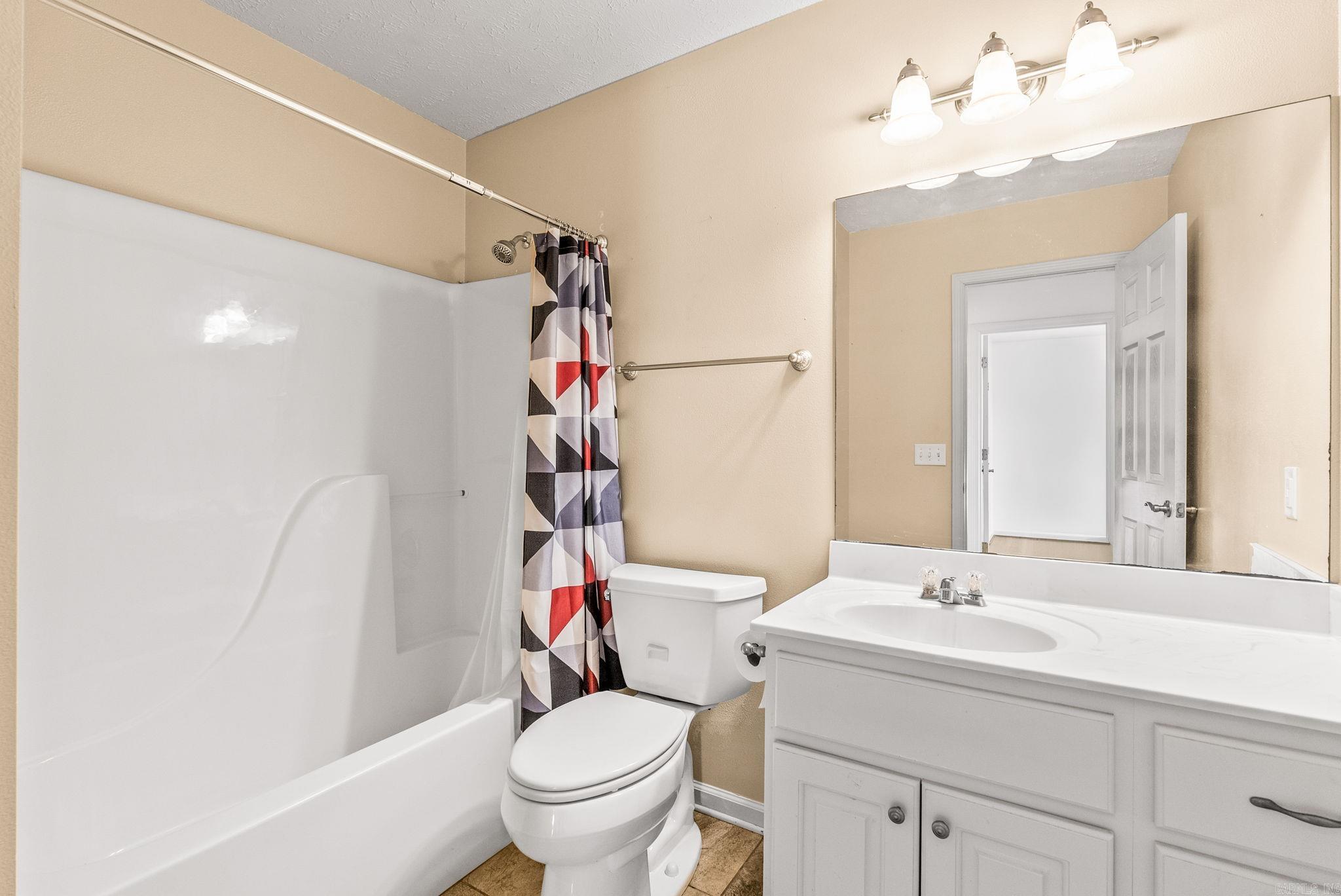 JUSTIN PLACE - Residential