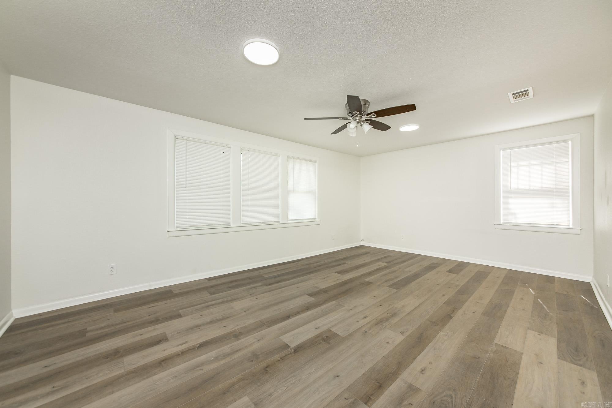 KELLOGG - Residential