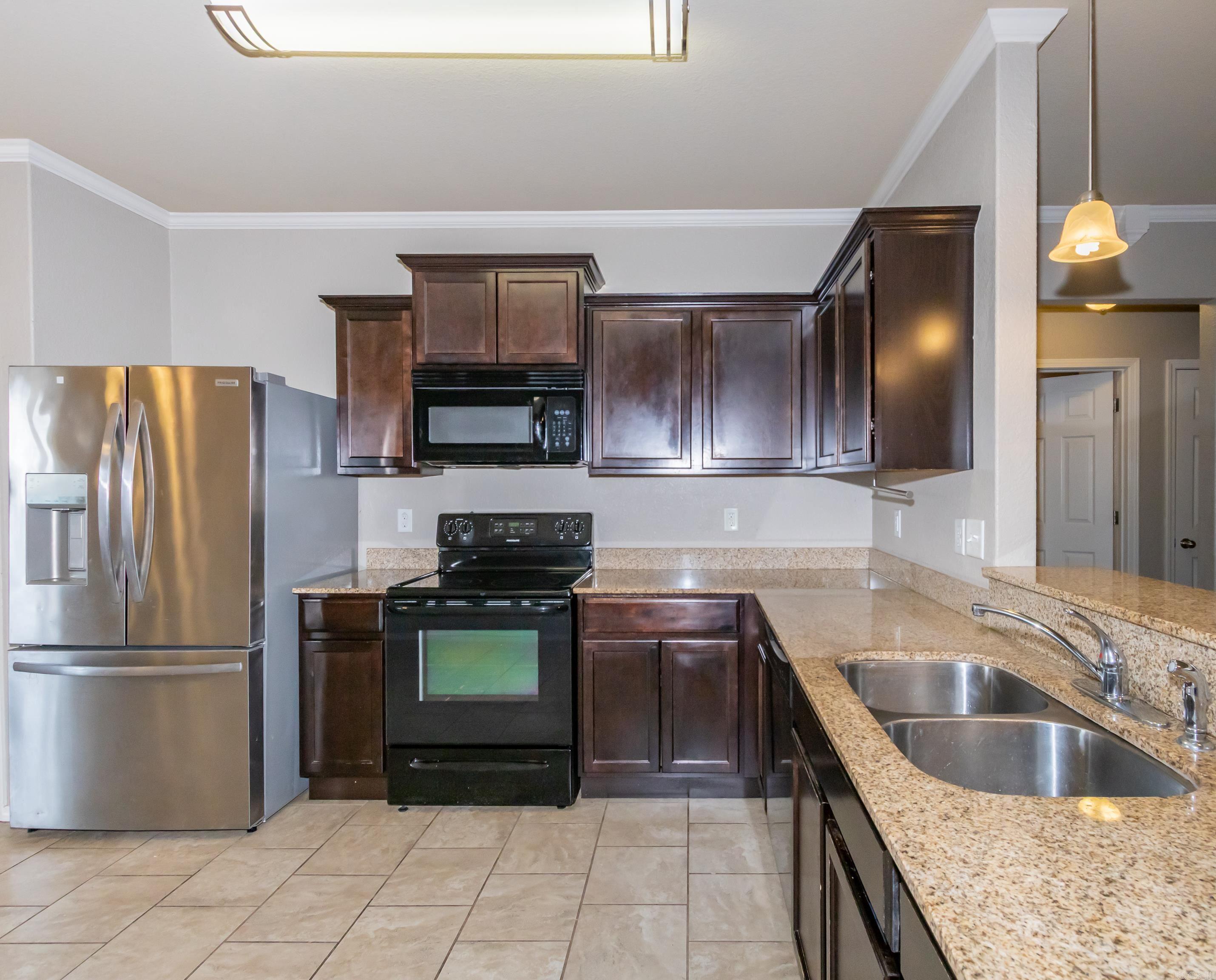 TRAMMEL ESTATES - Residential