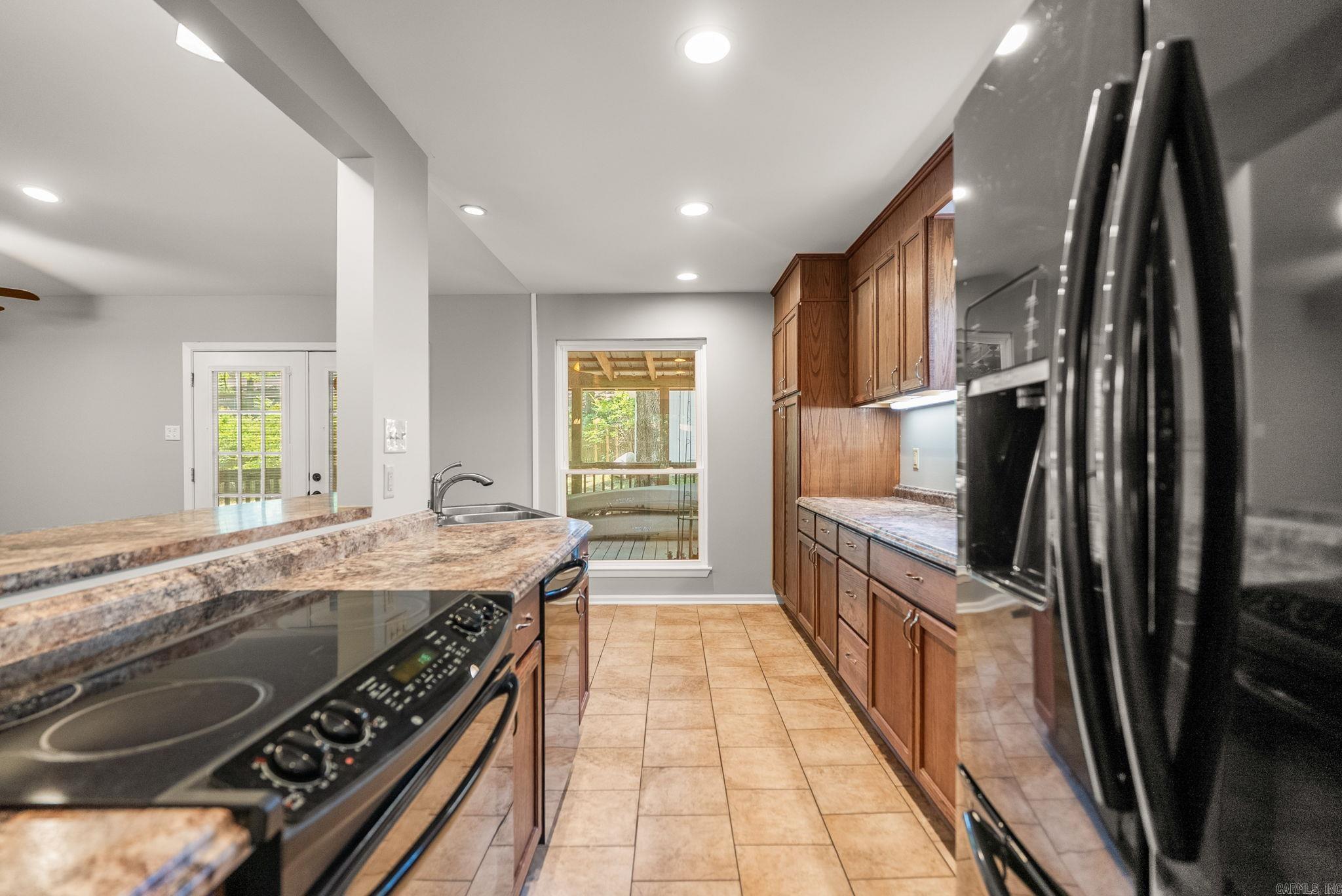 INDIAN HILLS - Residential