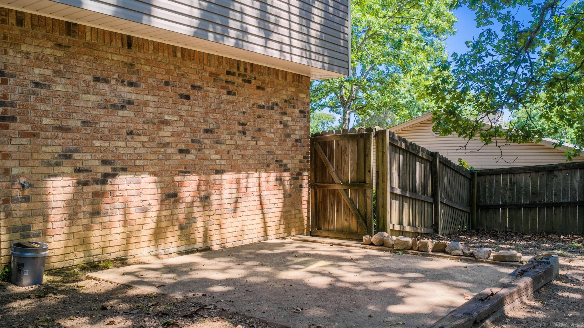 INDIAN HILLS - Residential