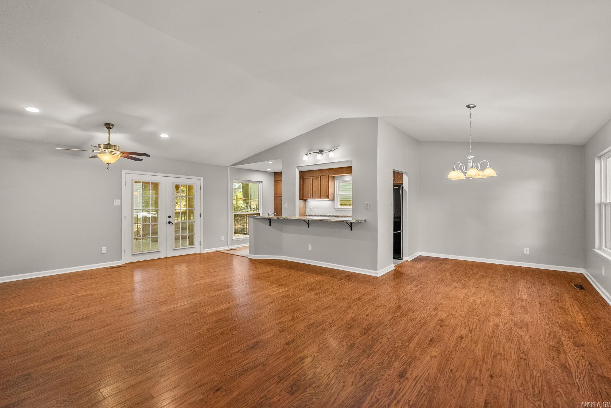 INDIAN HILLS - Residential