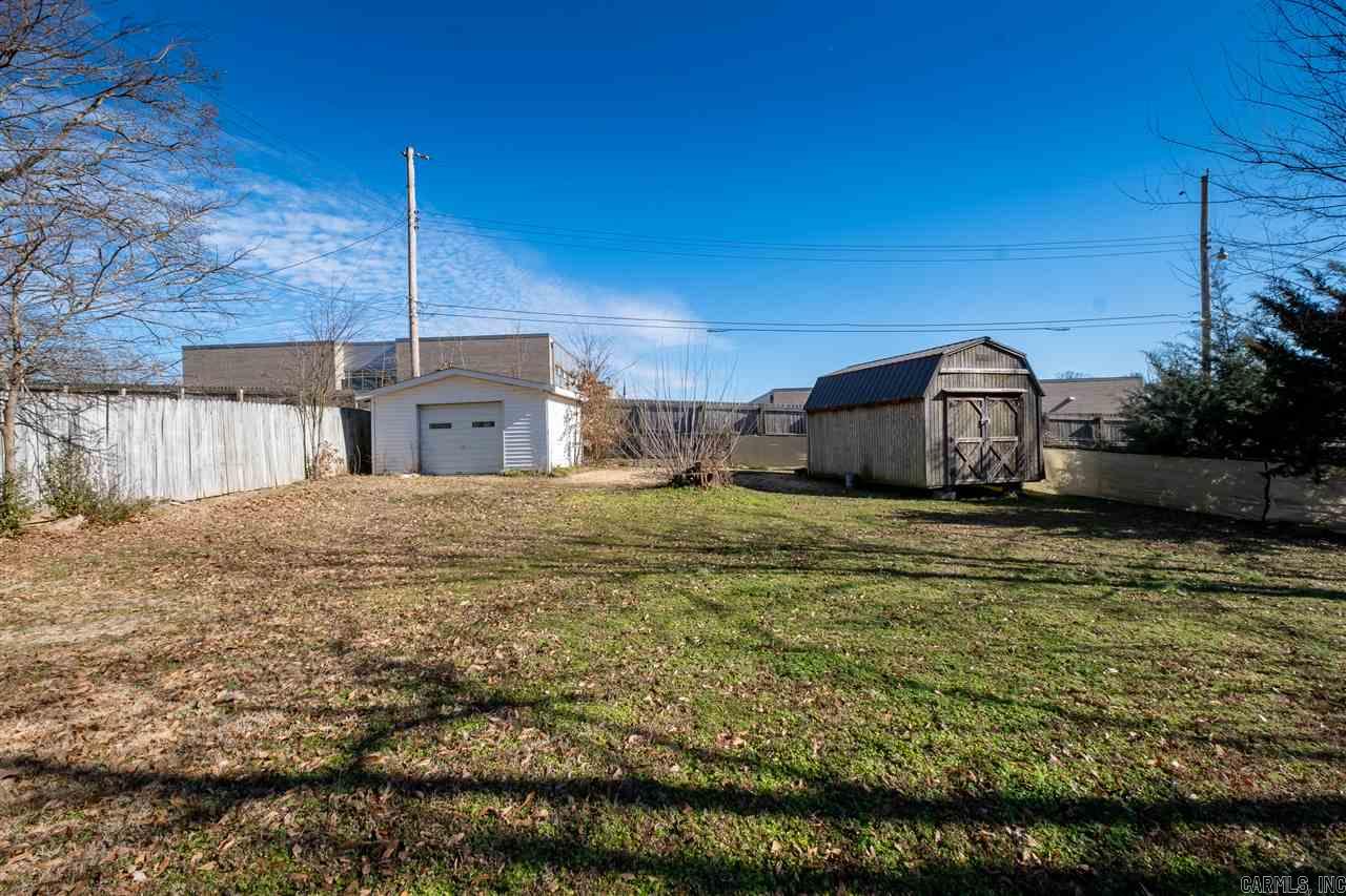 LAKEWOOD - Residential