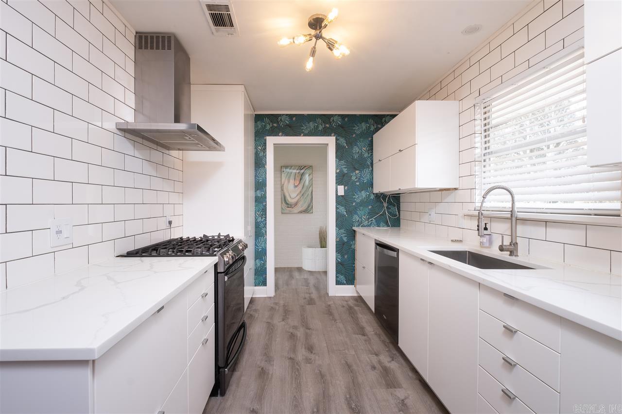 LAKEWOOD - Residential