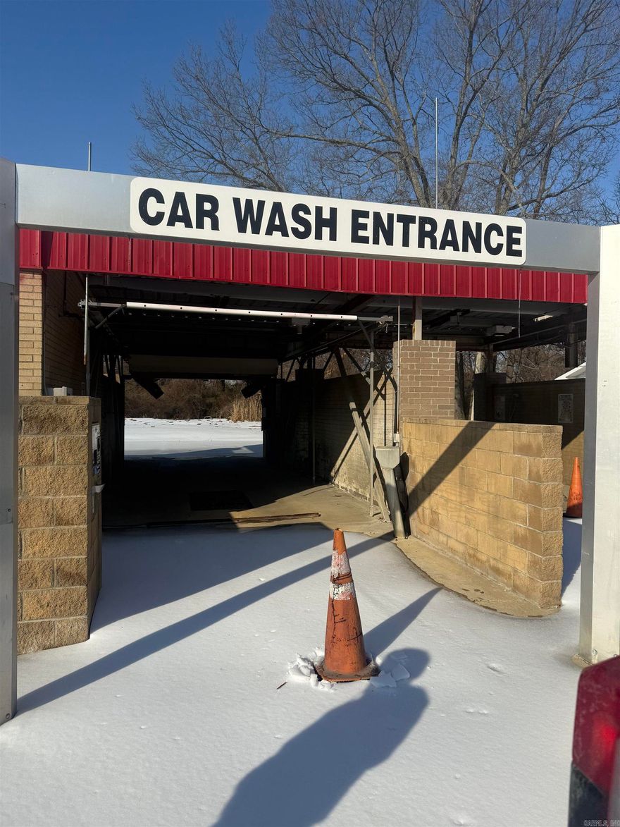 Call today to make an investment in tomorrow. 3 bay carwash with an auto tunnel. Investors dream!