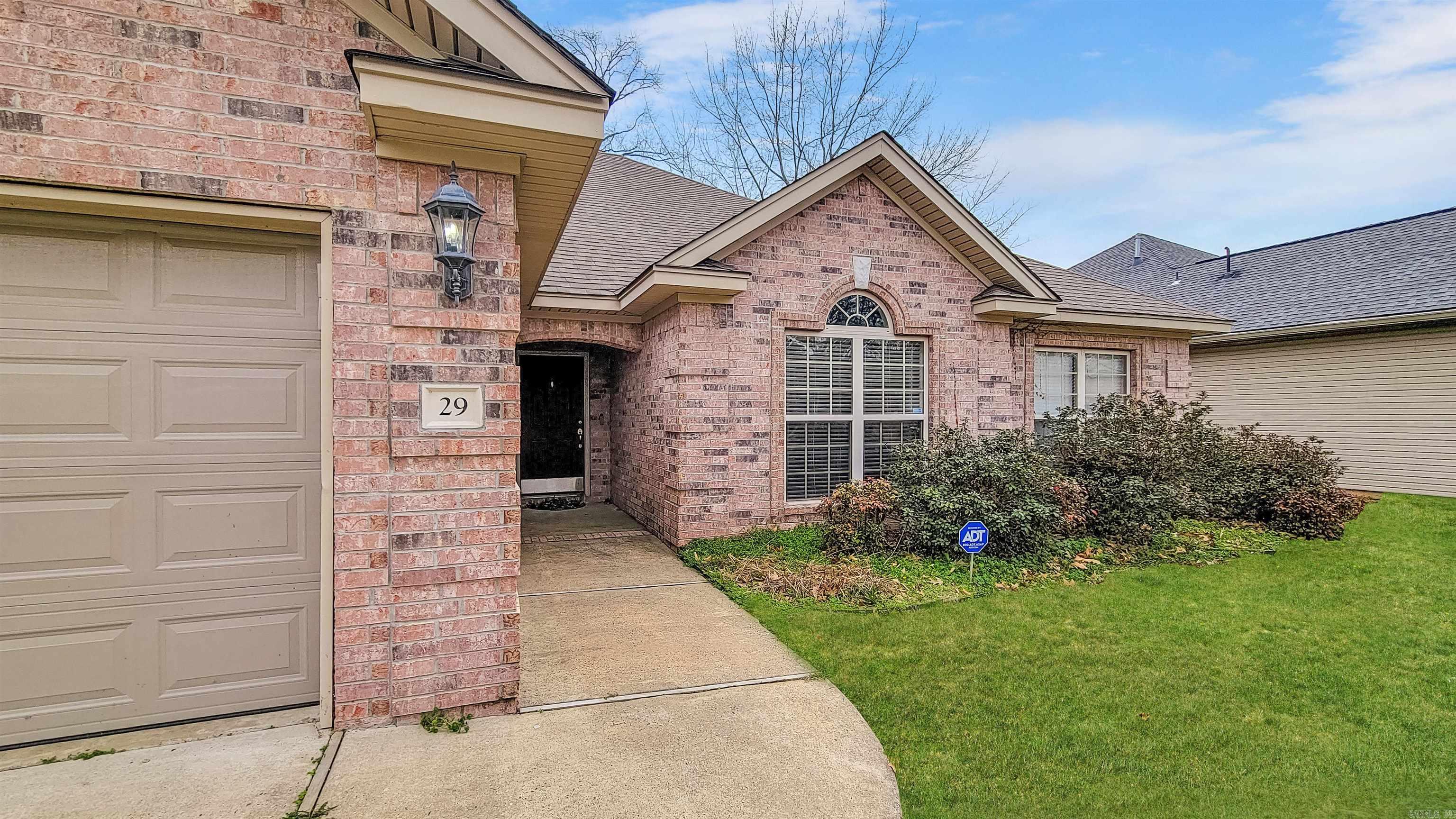 BENTLEY COURT - Residential