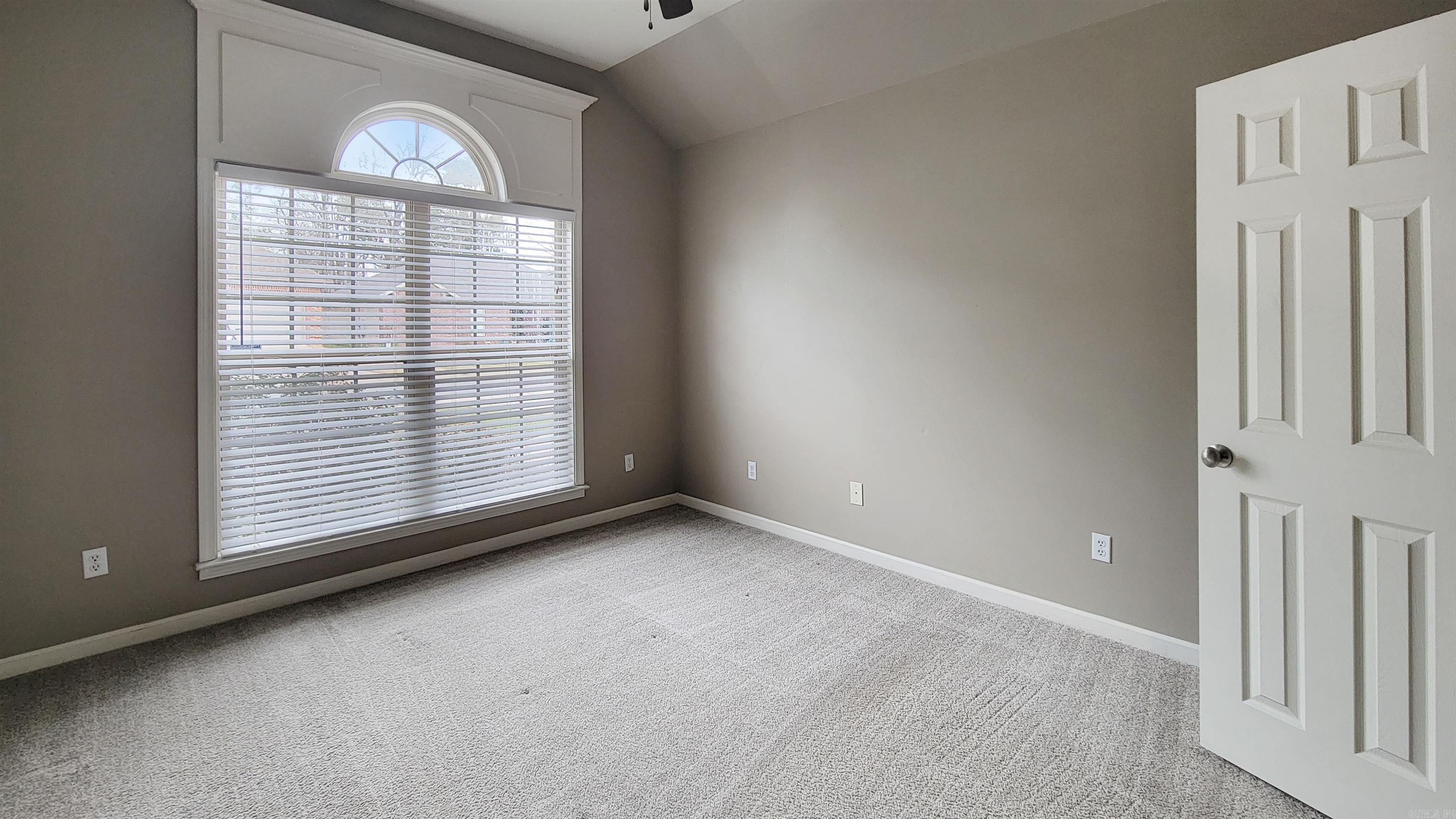 BENTLEY COURT - Residential