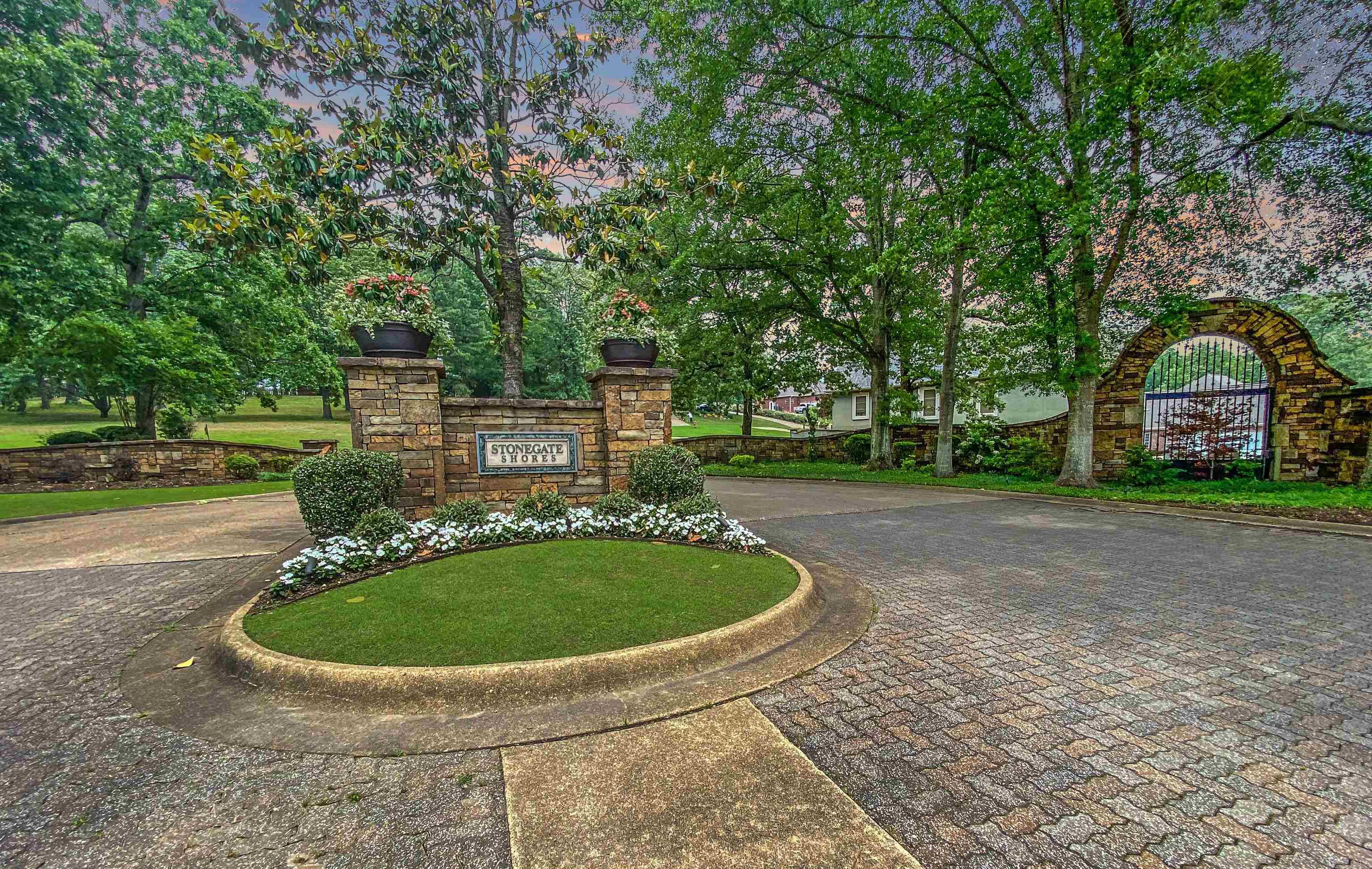 Stonegate Shores - Residential