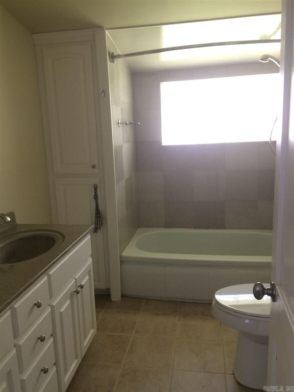 Hill Crest - Residential Lease