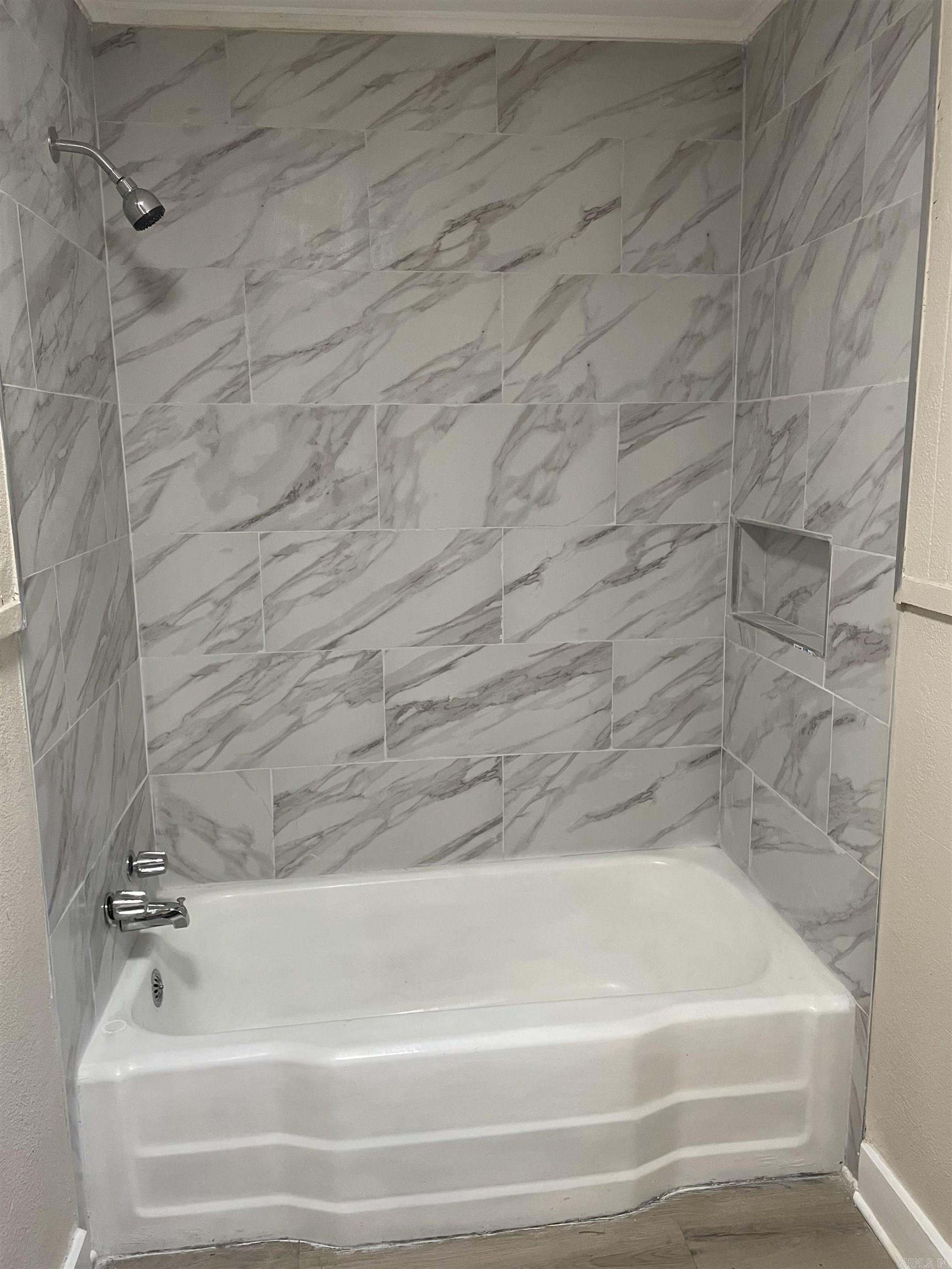 CRAIGS WEST END - Residential