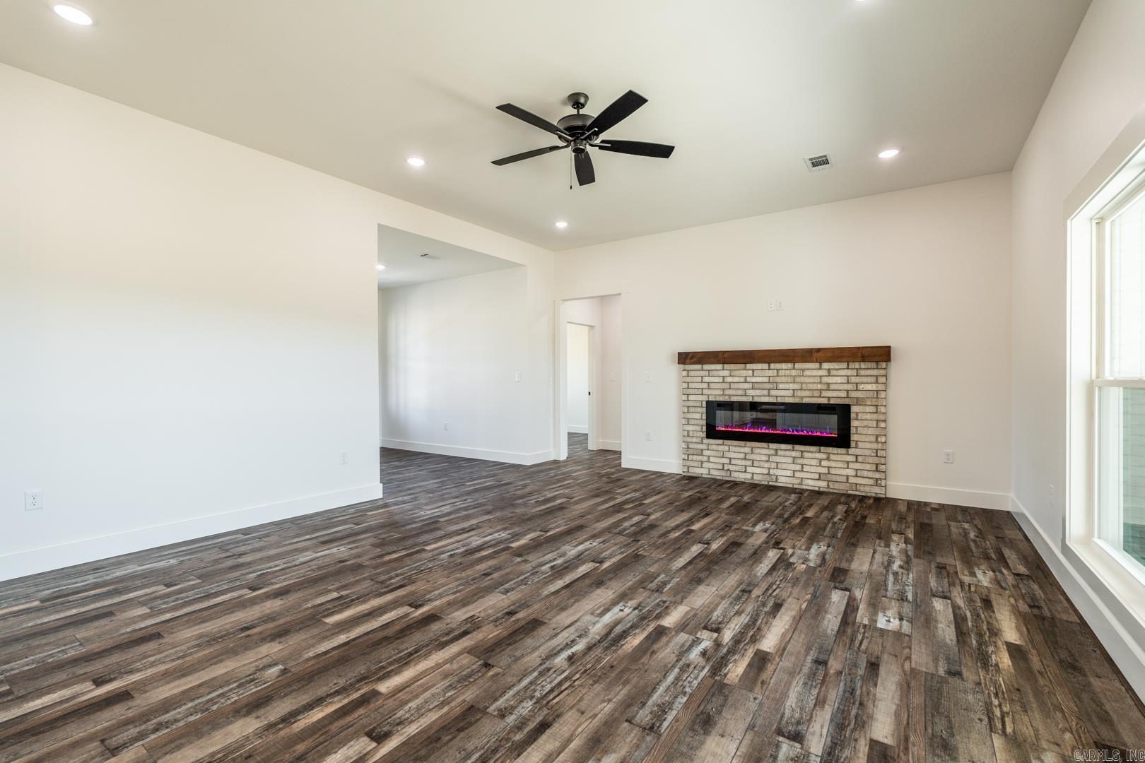 REYNOLDS RIDGE - Residential