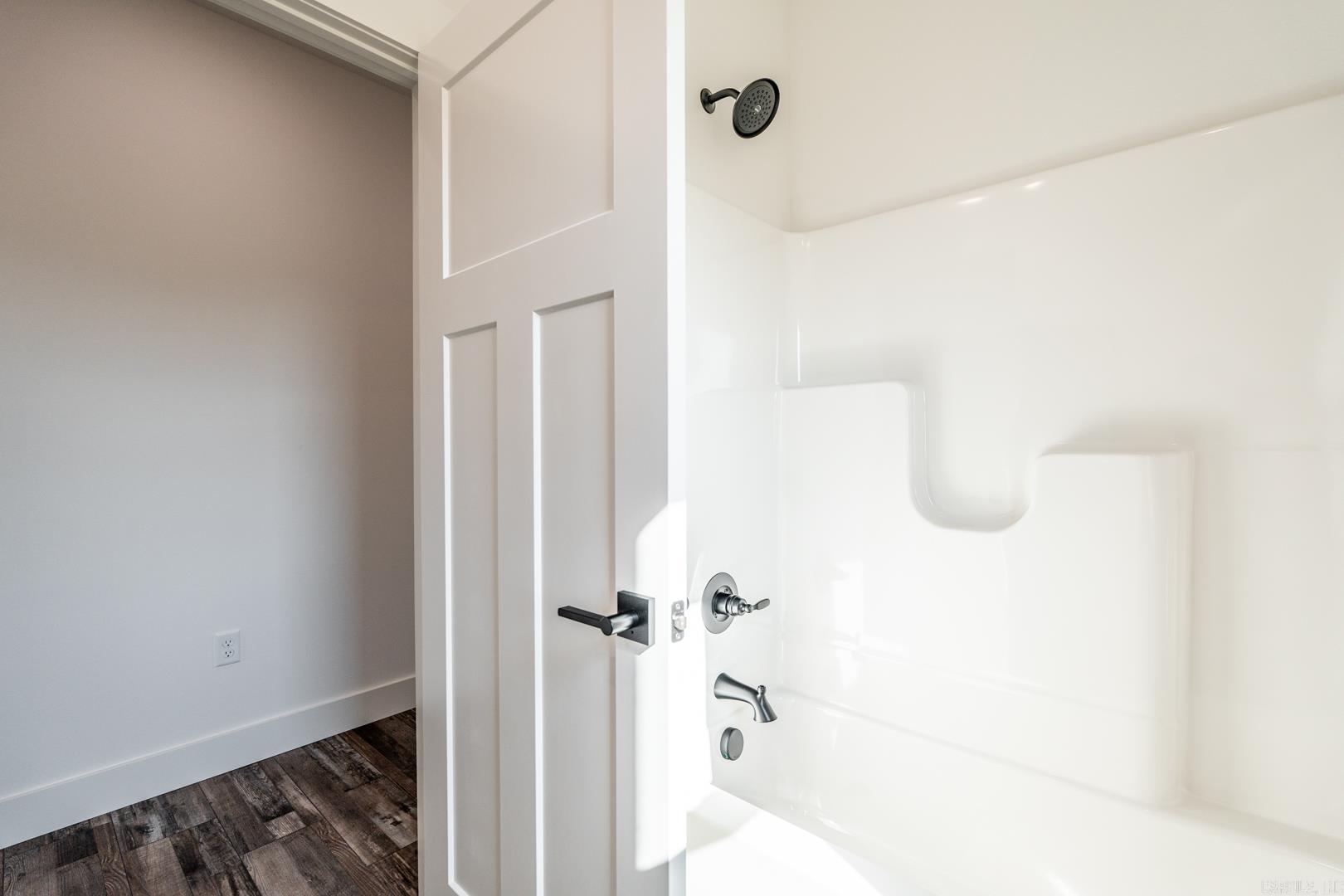 REYNOLDS RIDGE - Residential