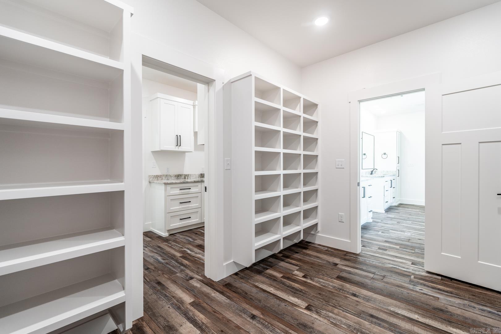 REYNOLDS RIDGE - Residential