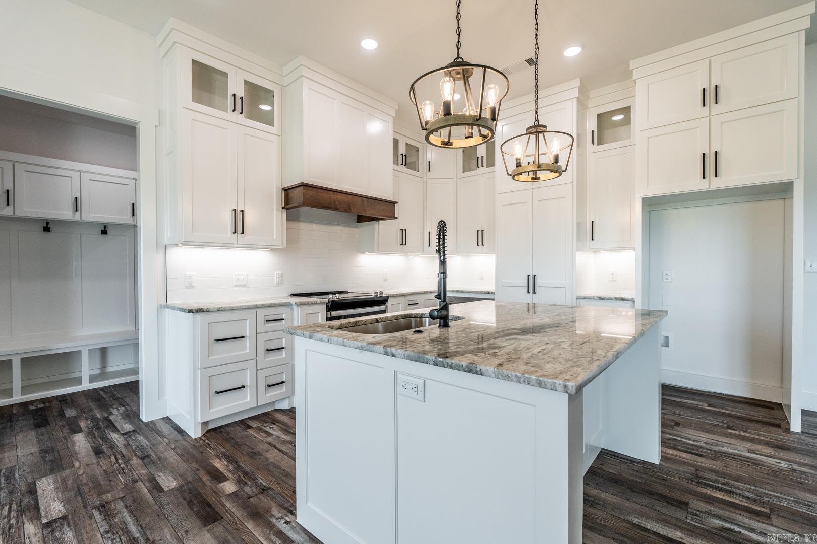 REYNOLDS RIDGE - Residential