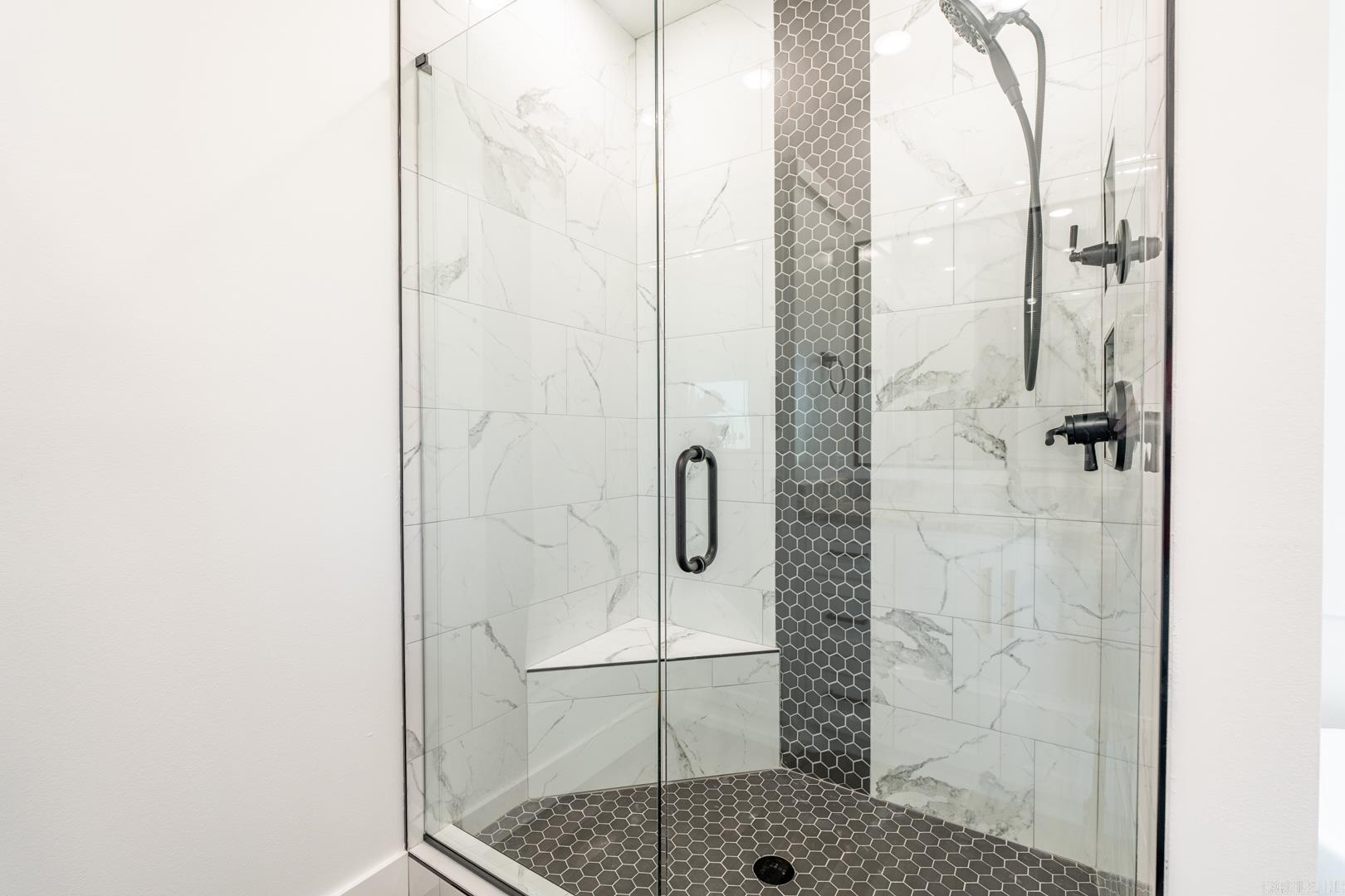 REYNOLDS RIDGE - Residential