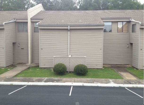 Lakewood Hills Condo - Residential