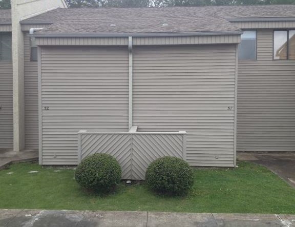 Lakewood Hills Condo - Residential