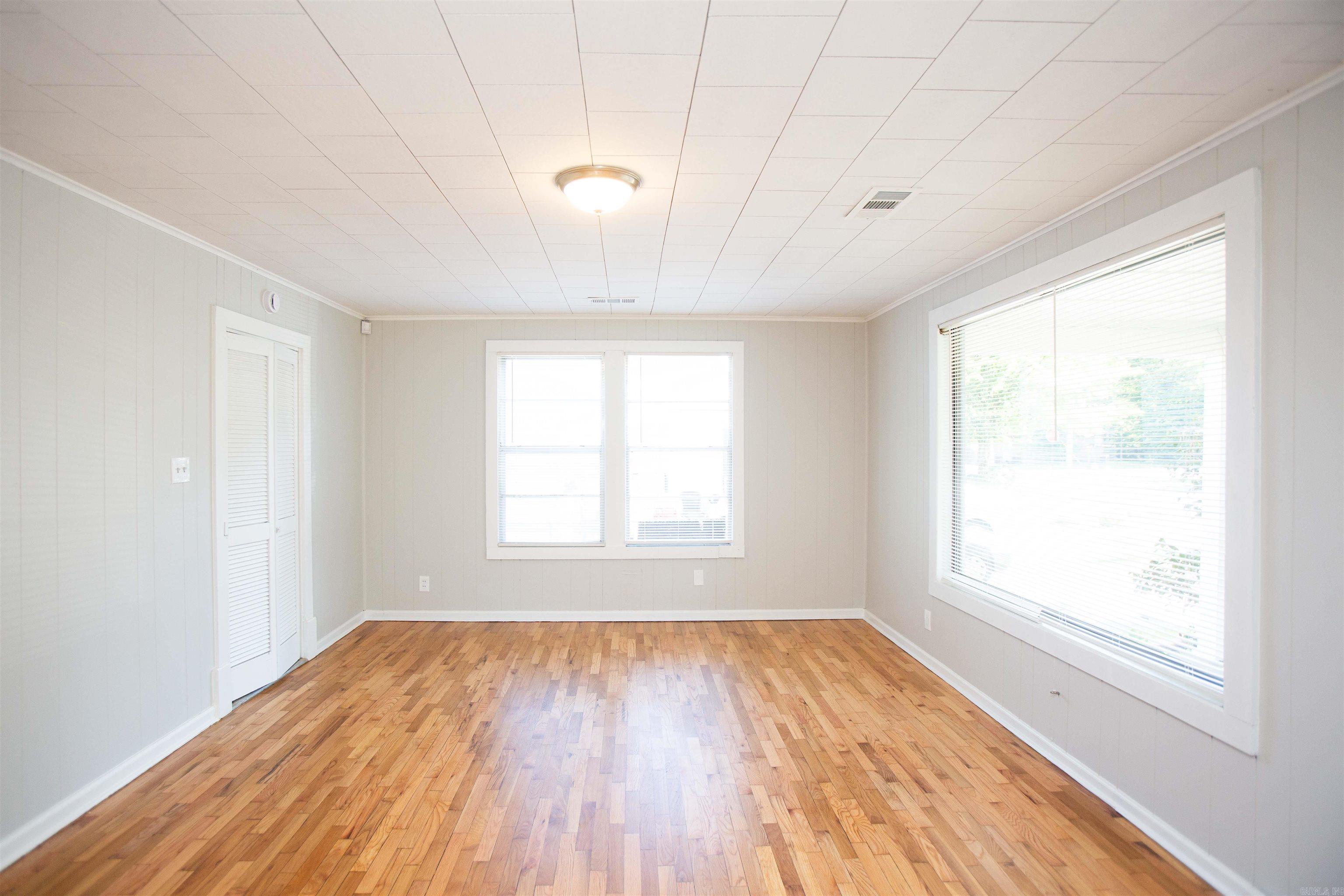 MISSOURI PACIFIC - Residential