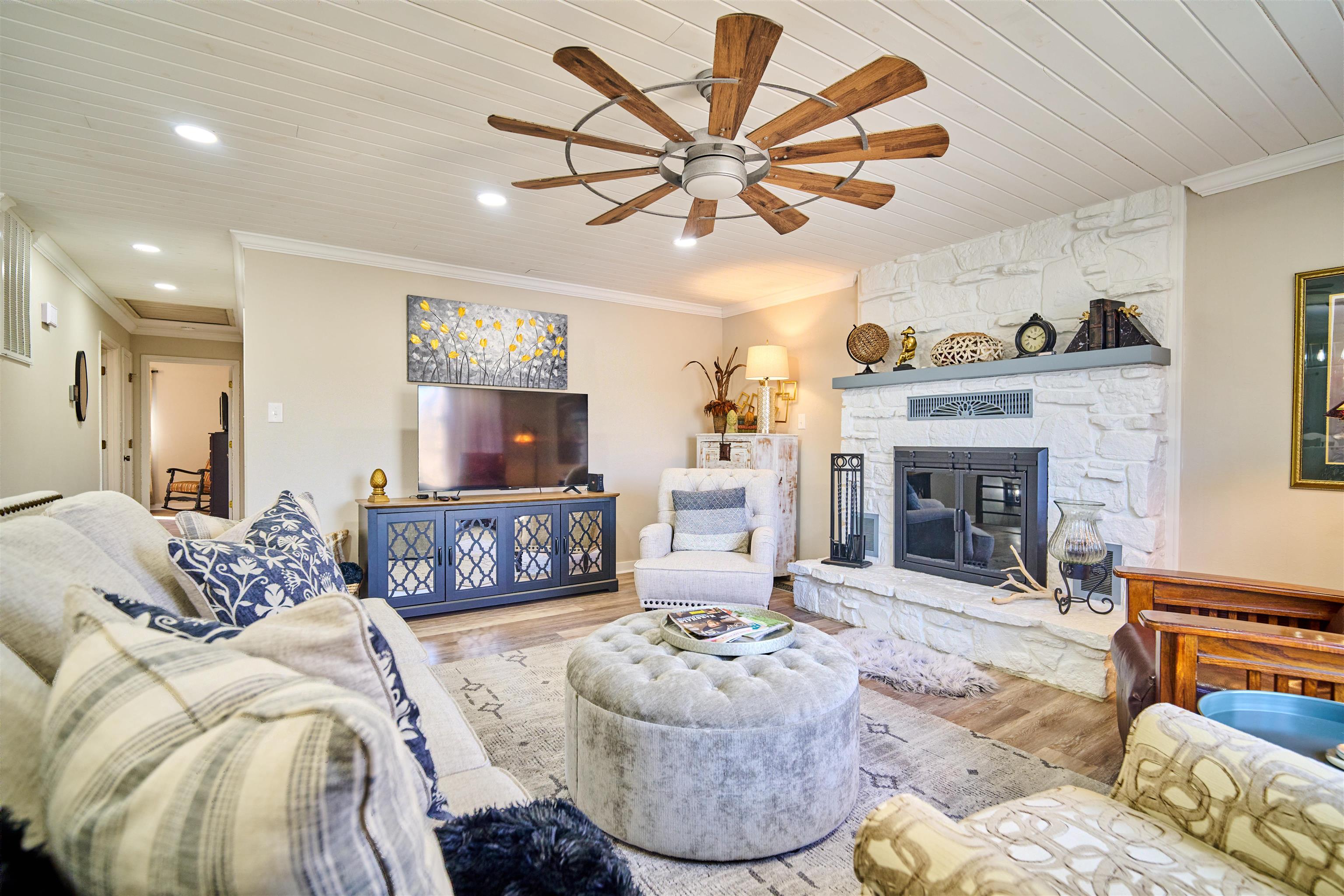 CREE THIRD - Residential