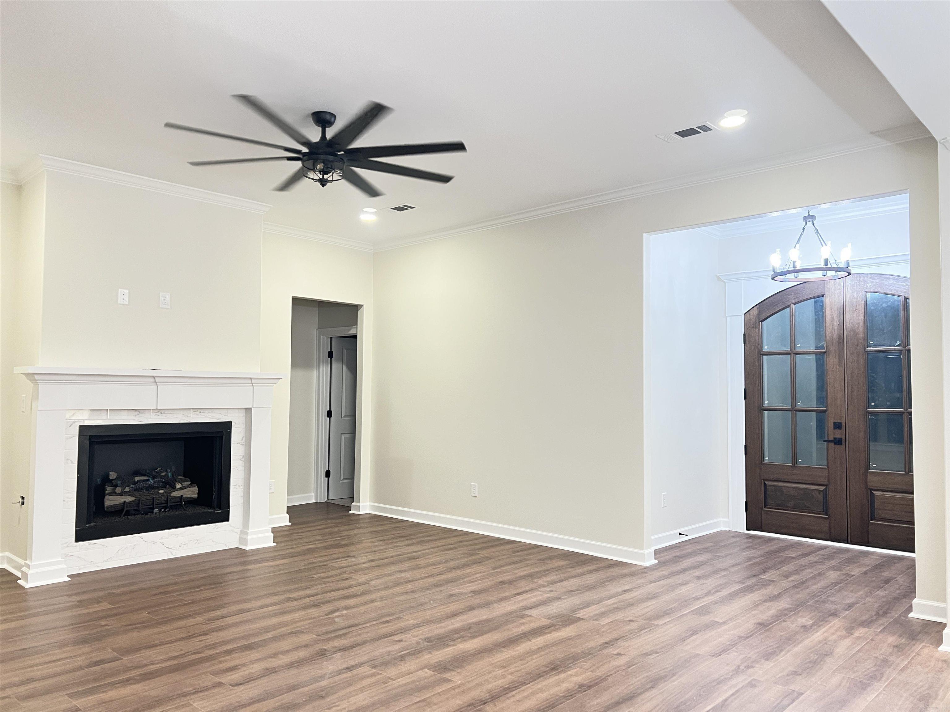 THE GROVE - Residential