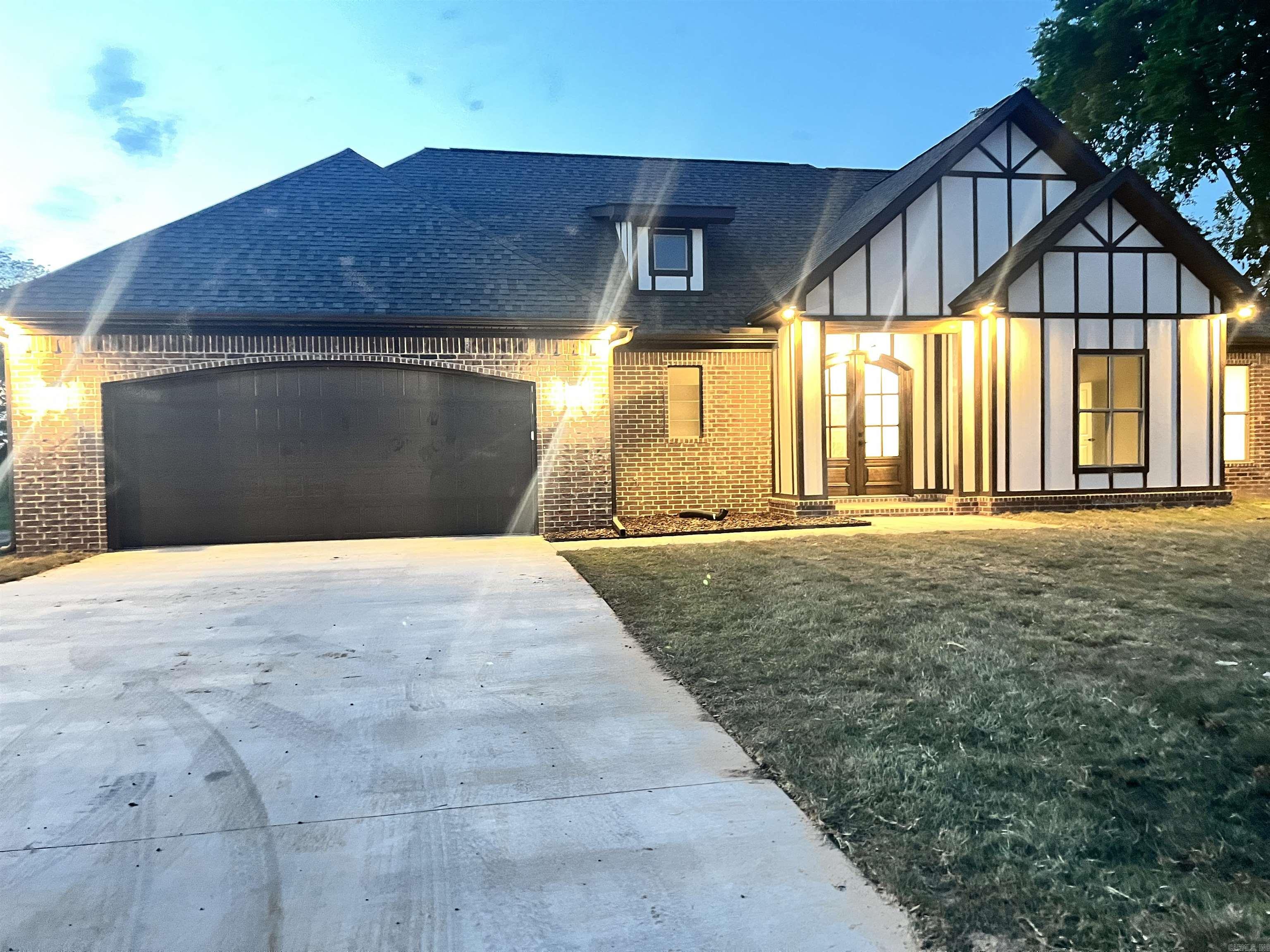 THE GROVE - Residential