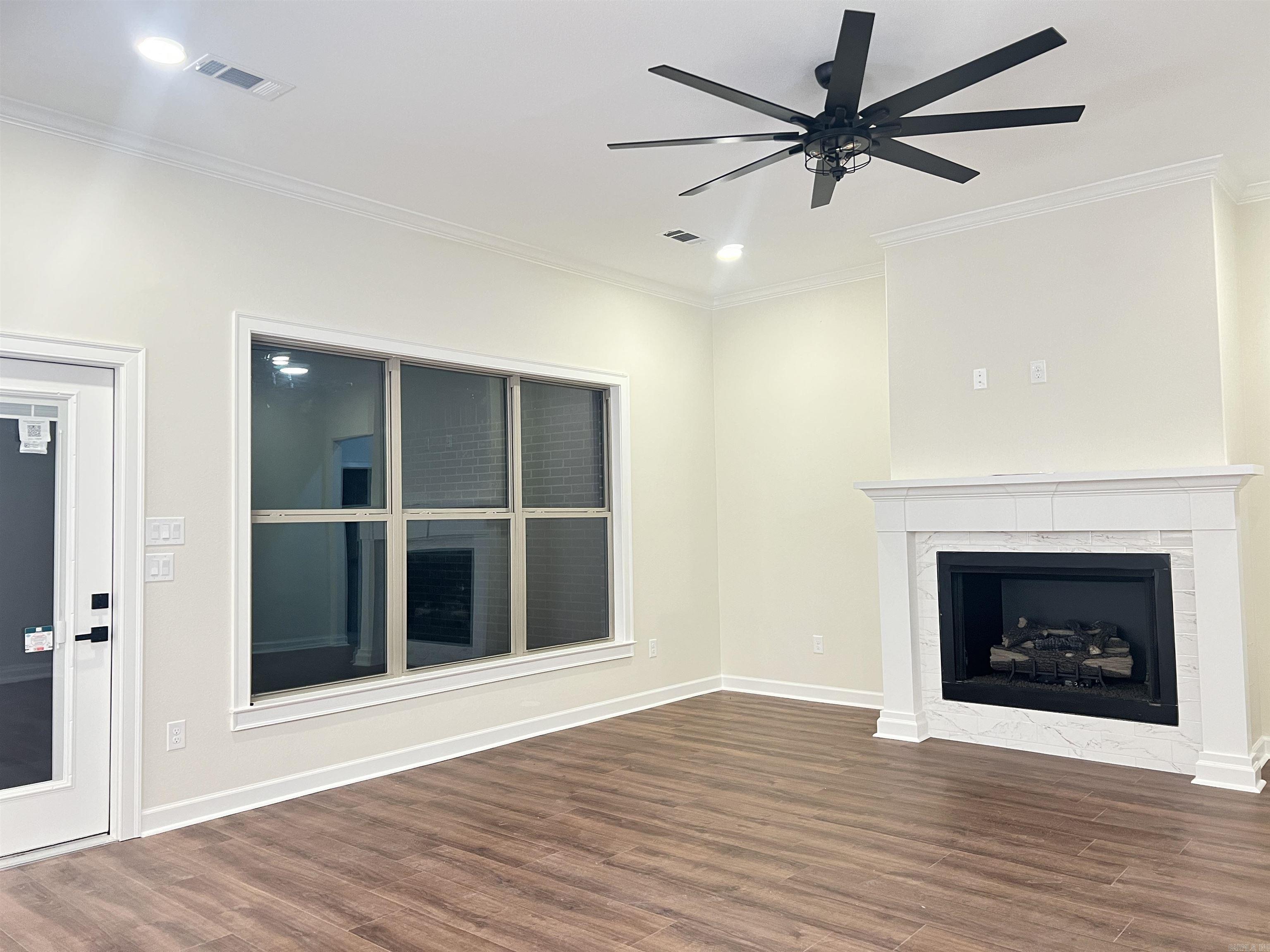 THE GROVE - Residential