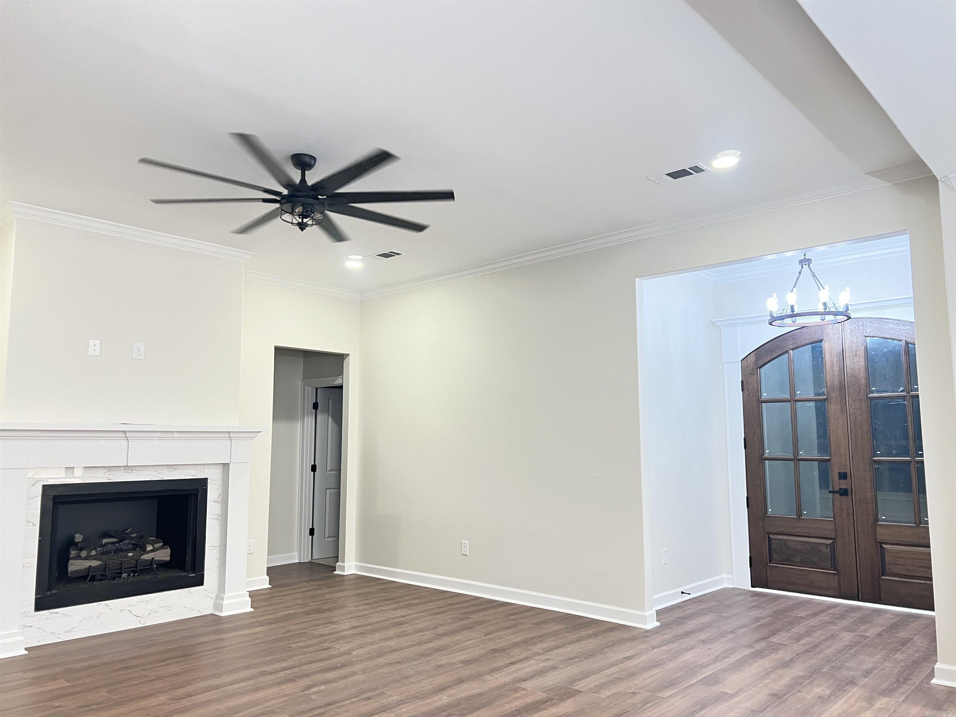 THE GROVE - Residential