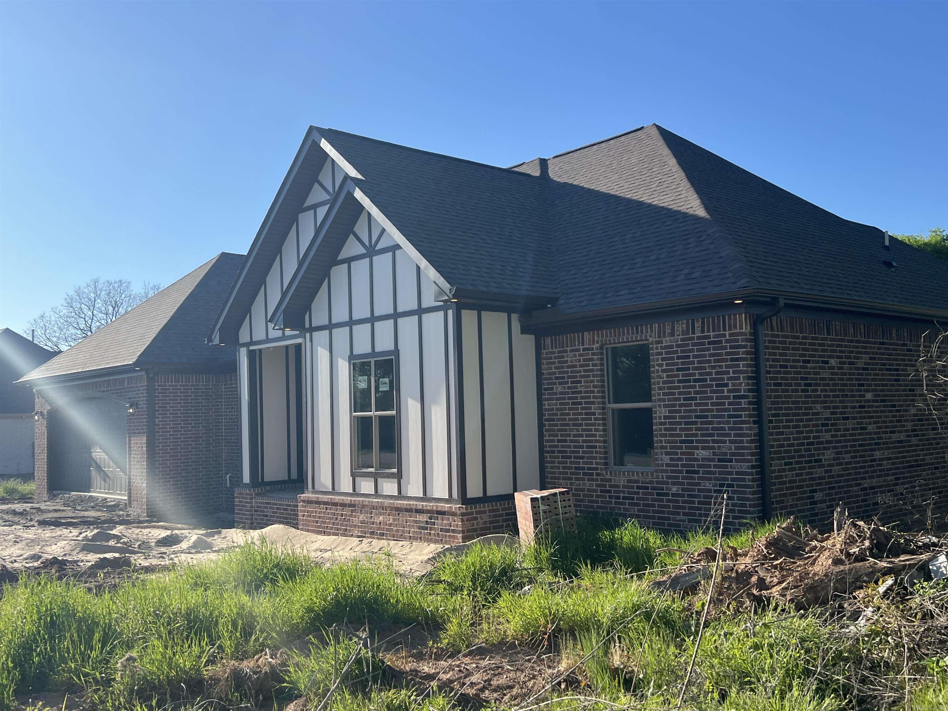 THE GROVE - Residential