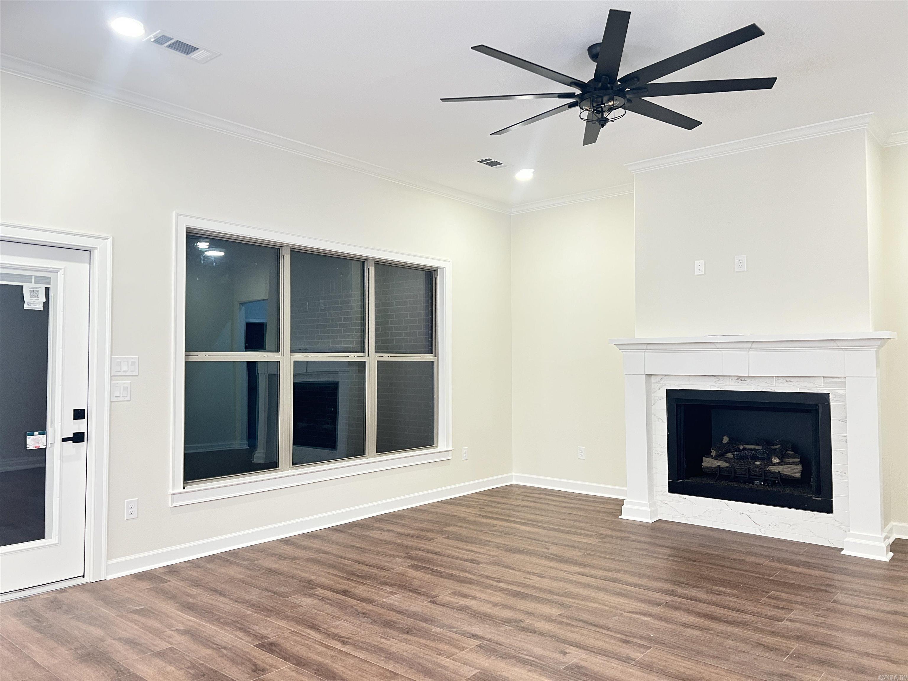 THE GROVE - Residential