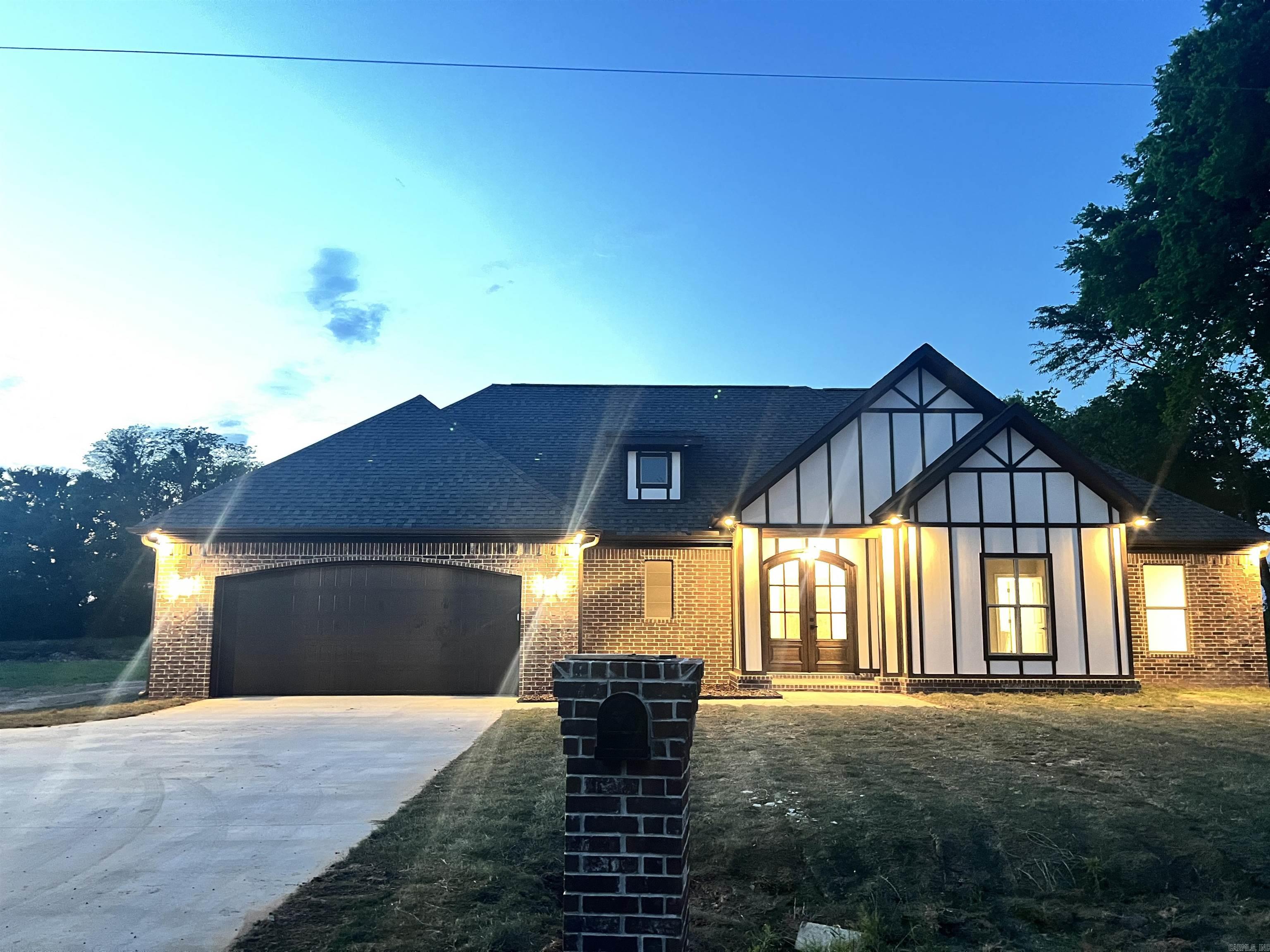 THE GROVE - Residential