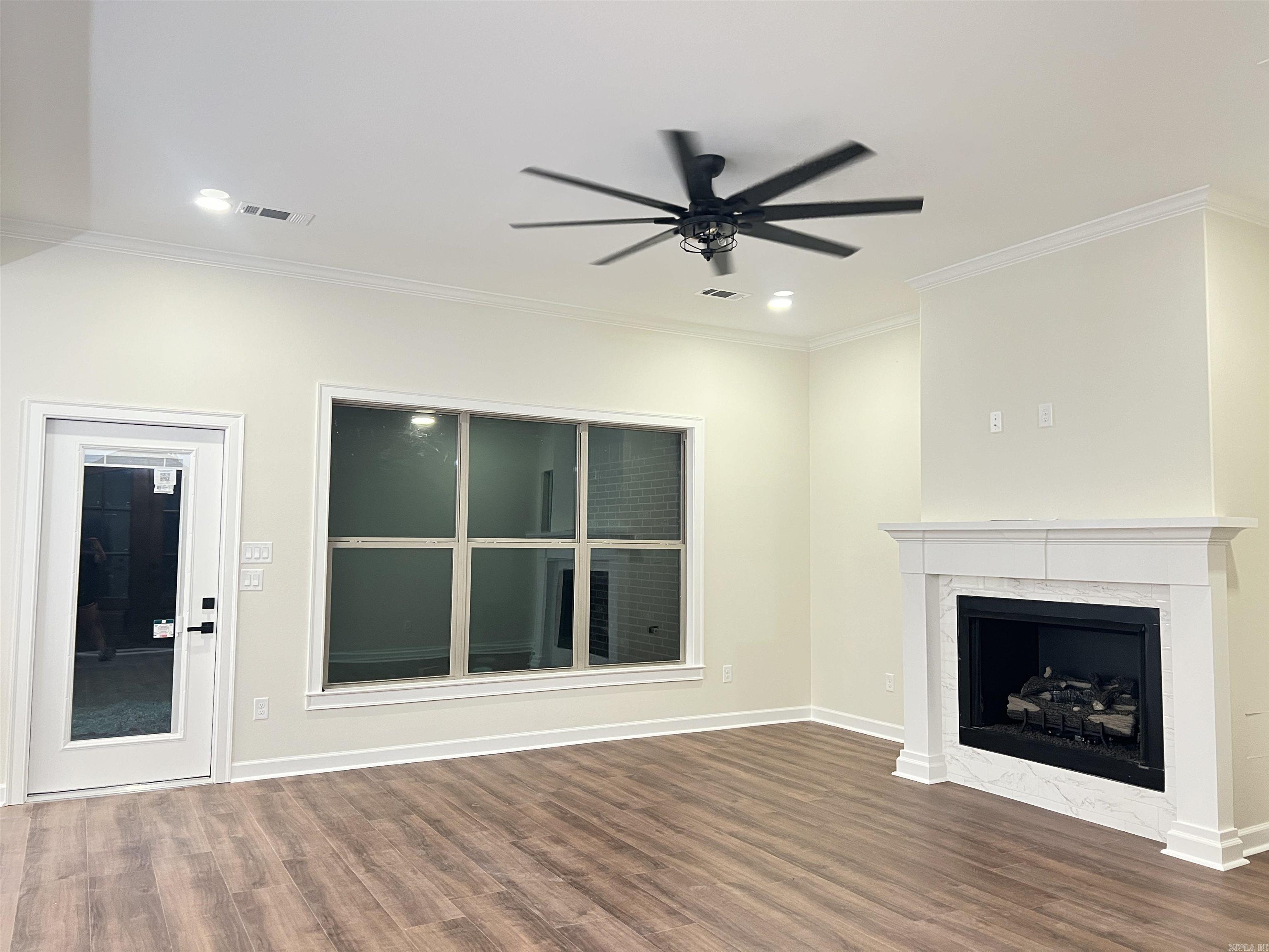 THE GROVE - Residential
